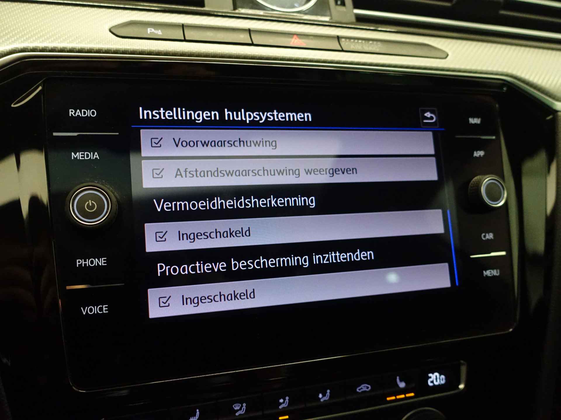 Volkswagen Passat Variant 1.4 TSI R-Line+ Aut- Virtual Cockpit, Panodak, Ergo Comfort, Xenon Led, Carplay - 18/48