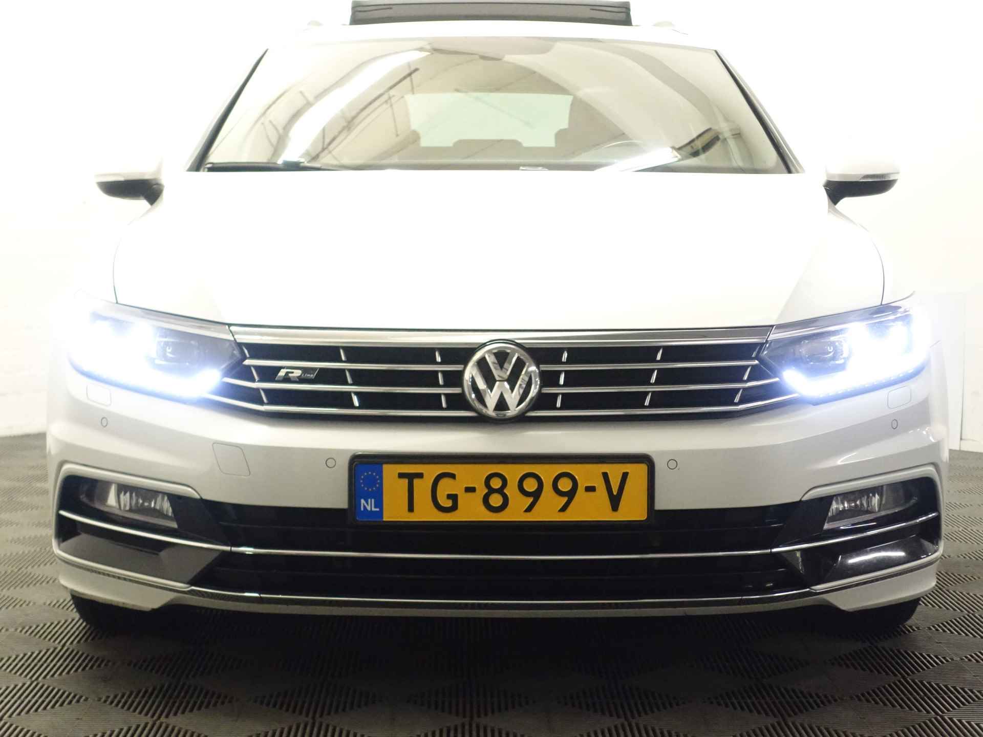 Volkswagen Passat Variant 1.4 TSI R-Line+ Aut- Virtual Cockpit, Panodak, Ergo Comfort, Xenon Led, Carplay - 30/48