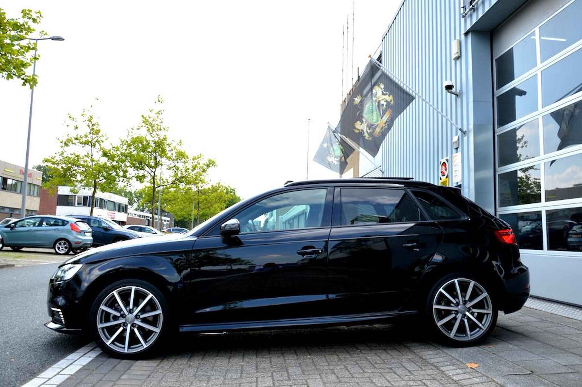 Audi A3 Sportback 40 e-tron 204PK LED/CAM/S18/NAVI/LEER/PANO - 15/49