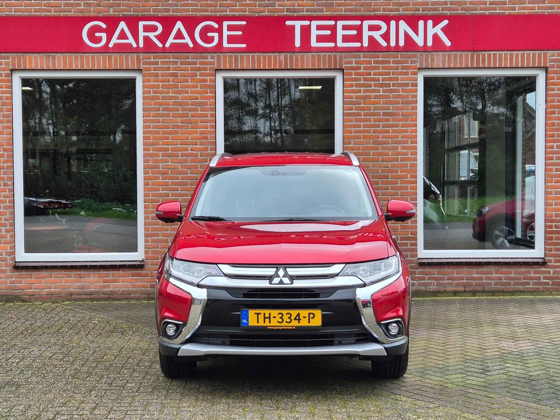 Mitsubishi Outlander 2.0 Connect Pro 150PK 5drs AUTOMAAT clima, cruise, navi, carplay, keyless, led, trekhaak RIJKLAAR - 20/20