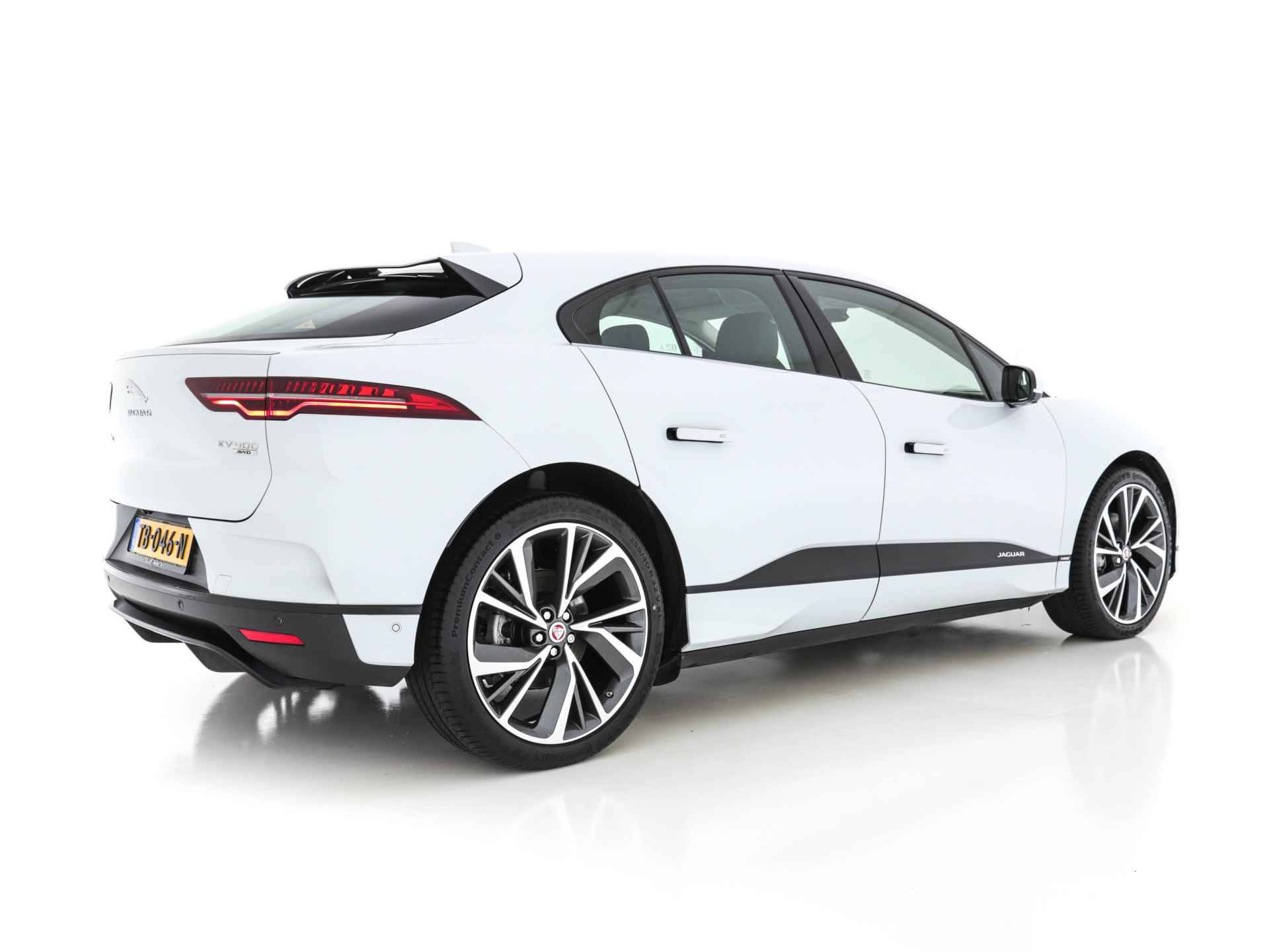 Jaguar I-PACE EV400 HSE First Edition AWD (INCL-BTW) Aut. *VIRTUAL-COCKPIT | MATRIX-LED | MICROFIBRE | MERIDIAN-AUDIO | SURROUND-VIEW | KEYLESS | LANE-ASSIST | BLIND-SPOT | CRUISE | DAB | MEMORY | SPORT-SEATS | 22"ALU* - 6/36