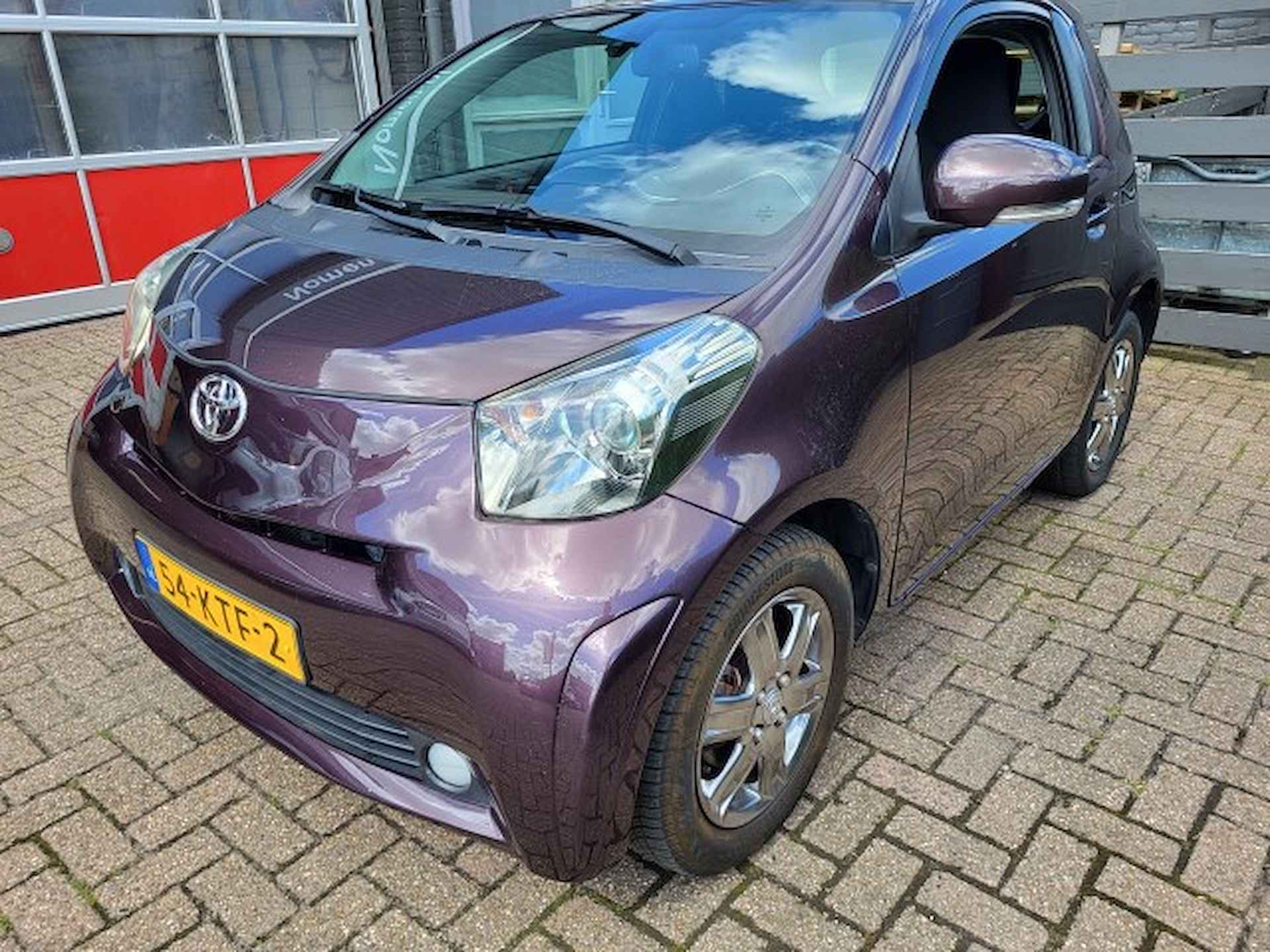 Toyota iQ 1.0 VVT-i Aspiration - 3/22