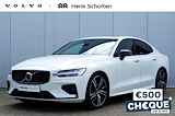 Volvo S60 B3 AUT8 163PK R-Design, Verwarmbare Voorstoelen, Panoramadak, Adaptieve Cruise Control, Dodehoekdetectie Met Correctie, Achteruitrijcamera, Parkeersensoren, Verwarmbaar Stuurwiel, Apple Carplay/Android Auto, Rijstrooksensor Met Correctie, LED Koplampen, Draadloze Telefoonlader, 19" Lichtmetalen Velgen