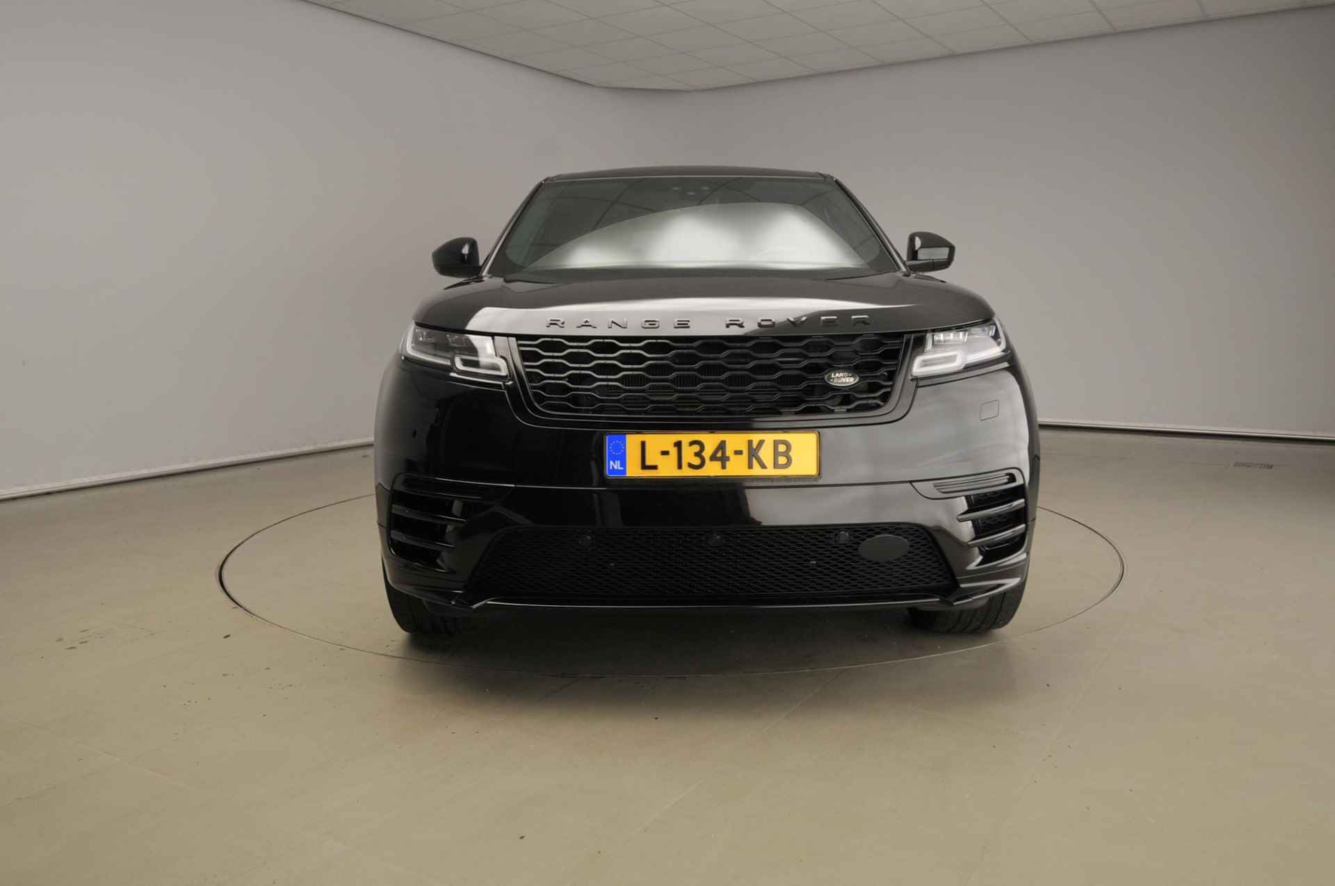 Land Rover Range Rover Velar 2.0 D180 AWD R-Dynamic SE | Panoramadak | Leder | ALu velgen 20" - 5/41