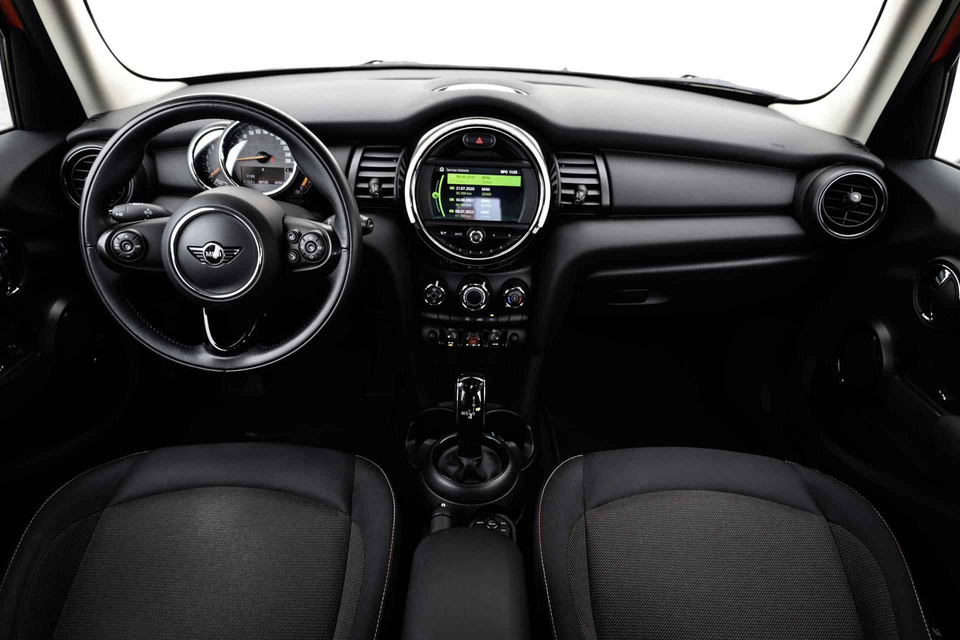 Mini Mini One 1.5 102pk AUT | Cruise Control | Keyless Entry | Apple Carplay | Airco - 5/46