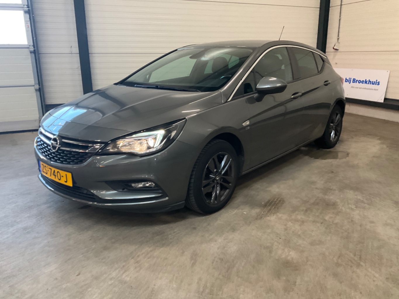 Opel Astra 1.0 Turbo 120 Jaar Edition | Airco | Cruise Control | Navigatie | PDC V+A | Trekhaak |