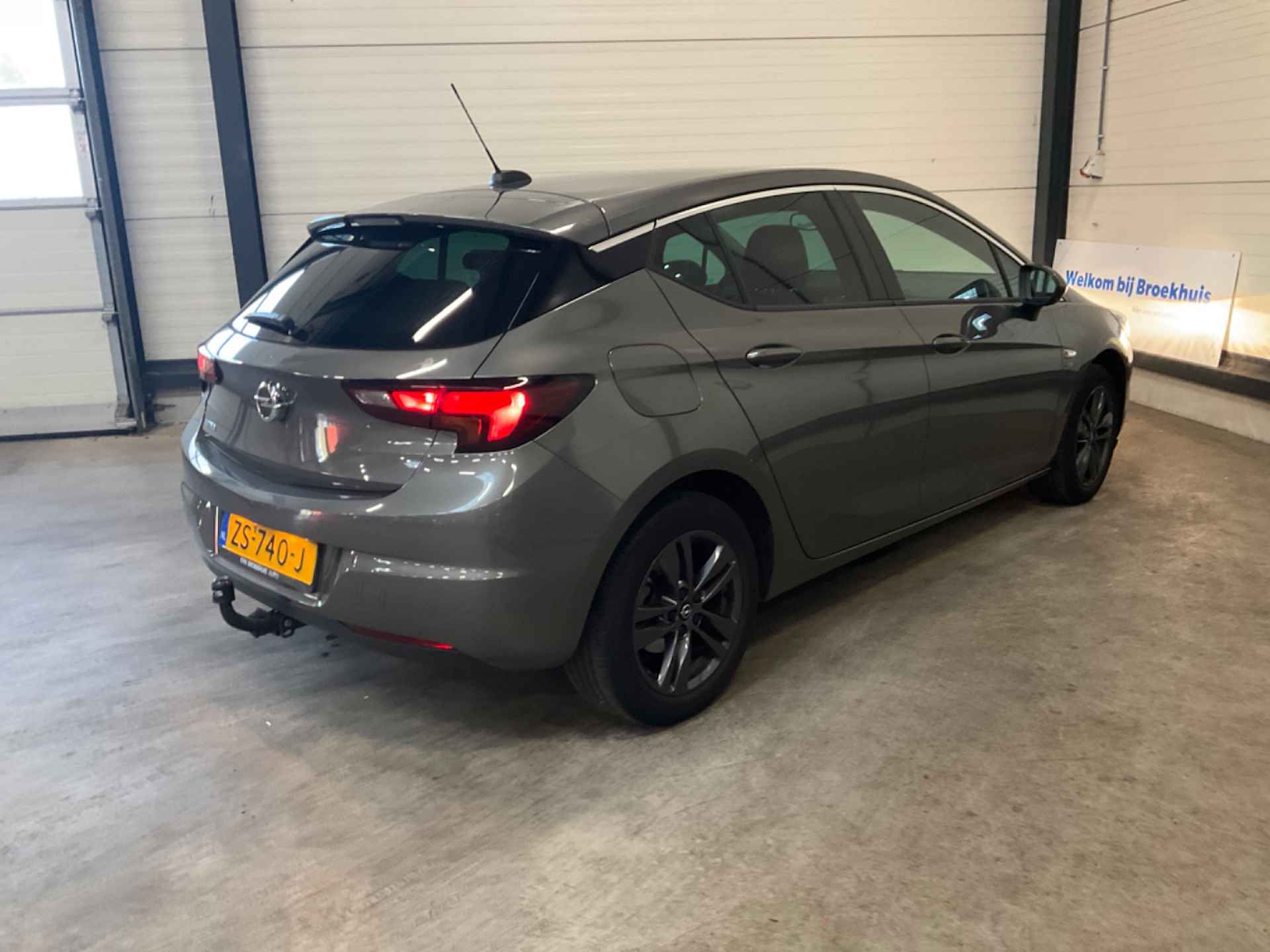 Opel Astra 1.0 Turbo 120 Jaar Edition | Airco | Cruise Control | Navigatie | PDC V+A | Trekhaak | - 3/9