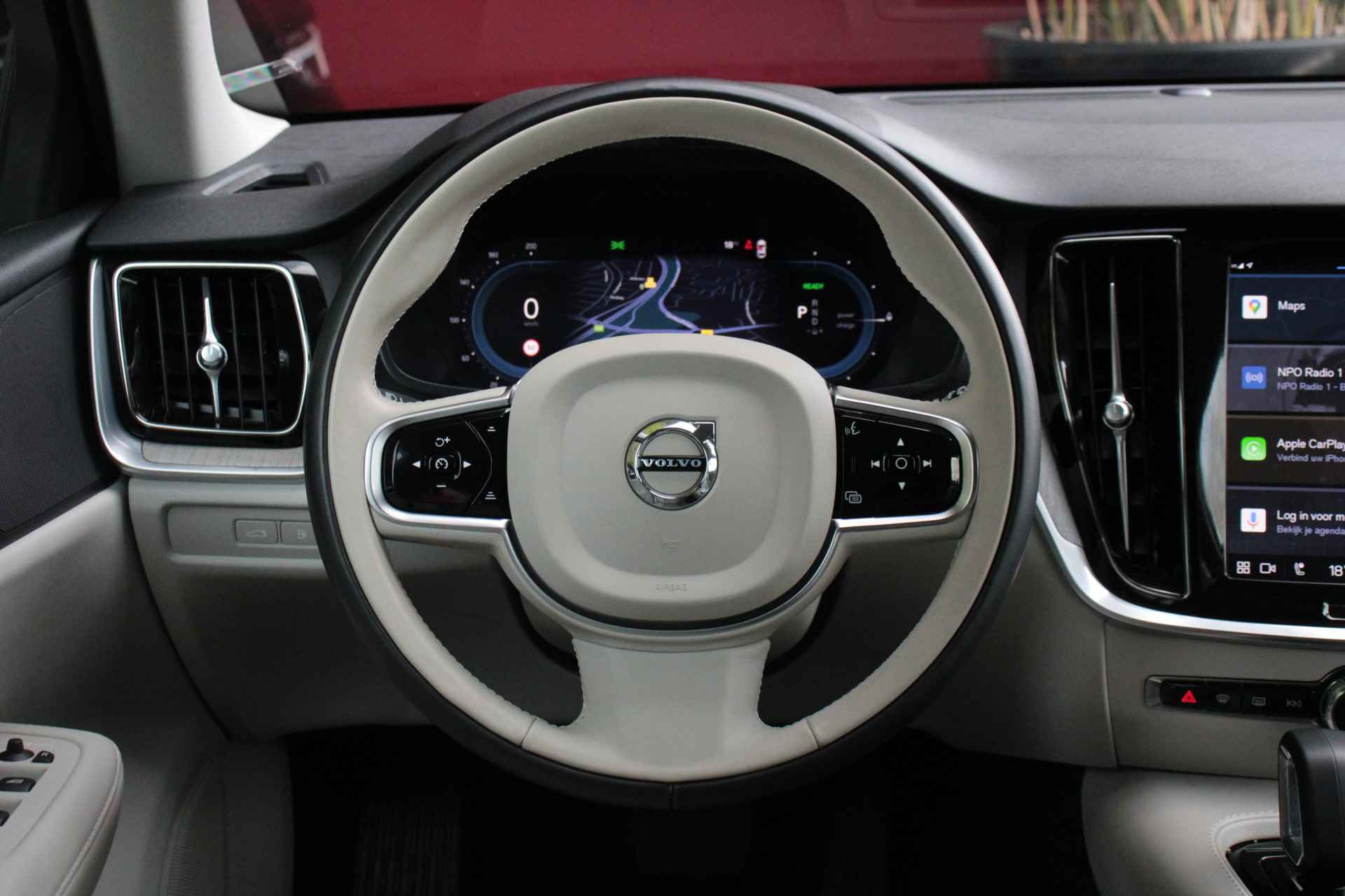 Volvo V60 2.0 T6 Recharge AWD Core Bright | Adaptieve Cruise met Stuurhulp | Stuur- en stoelverwarming | BLIS | Apple CarPlay | Achteruitr - 12/22