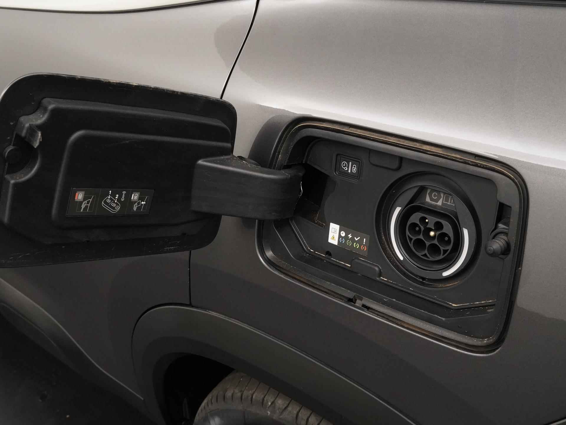 Citroën C5 Aircross 1.6 Plug-in Hybrid Shine | Leder | Blind spot | Adapt cruise | Camera |  Zondag Open! - 23/39