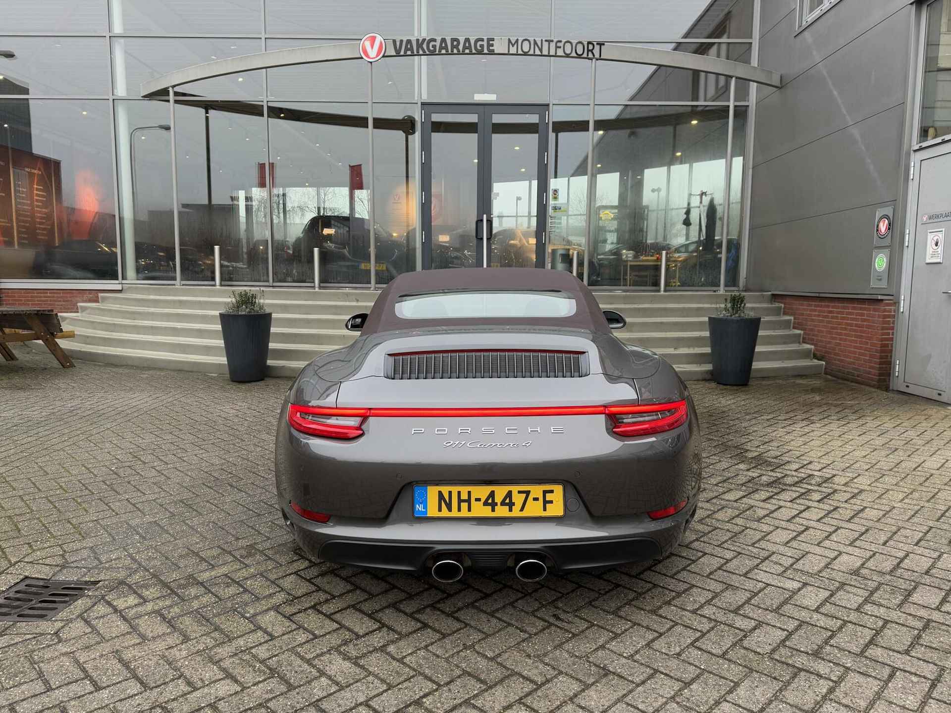 Porsche 911 Cabrio 3.0 Carrera 4 Carbio|Sport Chrono|Bose|470 PK|NL Auto|Dealer onderhouden|Camera|Leder|Memory stoelen - 8/39