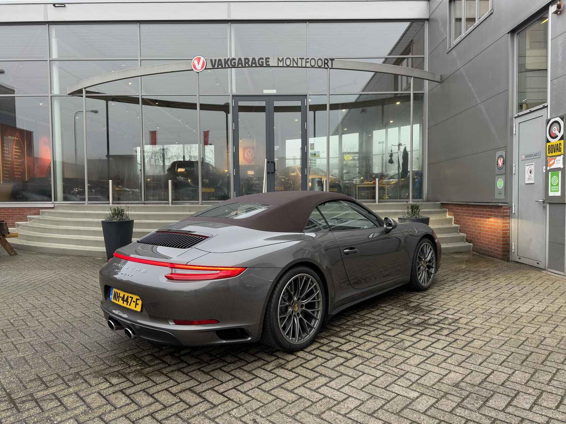 Porsche 911 Cabrio 3.0 Carrera 4 Carbio|Sport Chrono|Bose|470 PK|NL Auto|Dealer onderhouden|Camera|Leder|Memory stoelen - 9/39