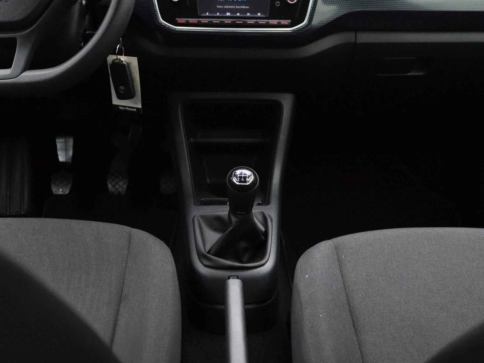 Volkswagen Up! 1.0 BMT take up! 60 PK | Airco | Bluetooth | Telefoonhouder | Elektrische ramen | LED dagrijverlichting | Buitenspiegels elektrisch verstel- en verwarmbaar | - 11/26