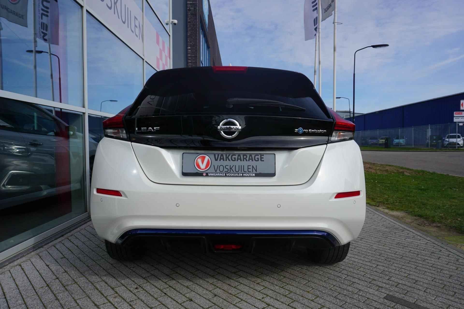 Nissan LEAF E+ Tekna 62 kWh €2000,- subsidie - 40/44