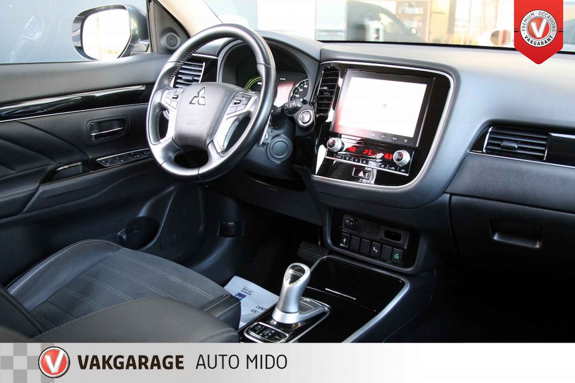 Mitsubishi Outlander 2.4 PHEV Intense 4WD -Adaptieve Cruise Control- -1e eigenaar- - 3/60