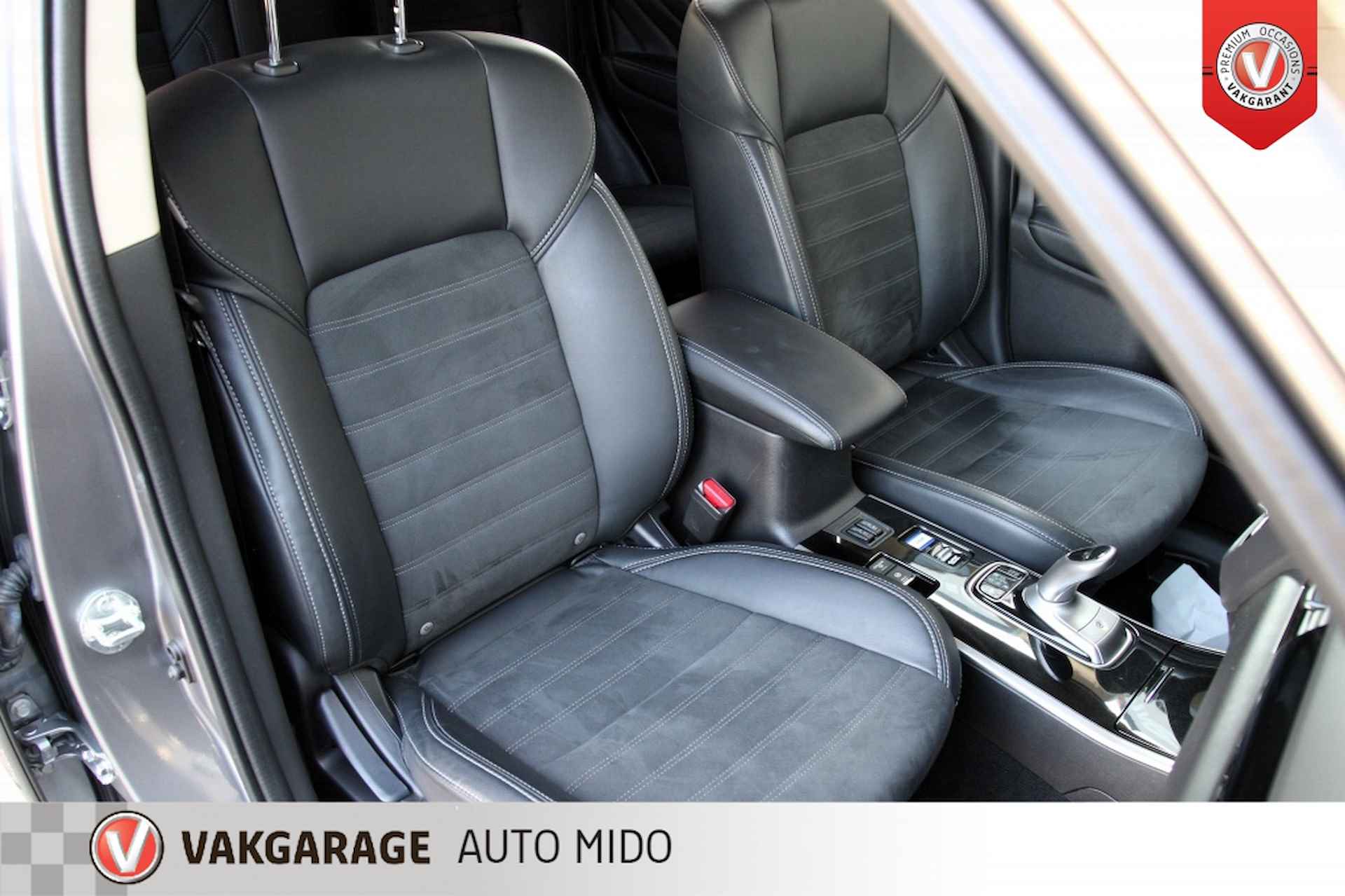 Mitsubishi Outlander 2.4 PHEV Intense 4WD -Adaptieve Cruise Control- -1e eigenaar- - 26/60