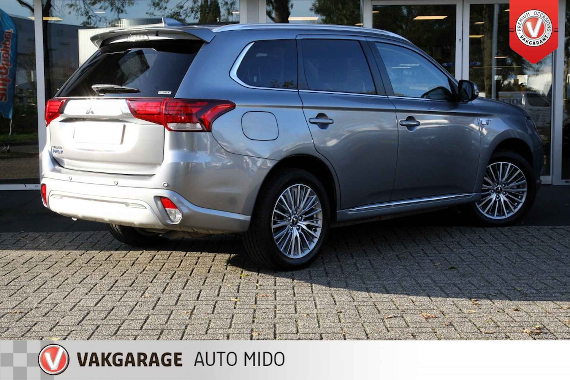 Mitsubishi Outlander 2.4 PHEV Intense 4WD -Adaptieve Cruise Control- -1e eigenaar- - 38/60