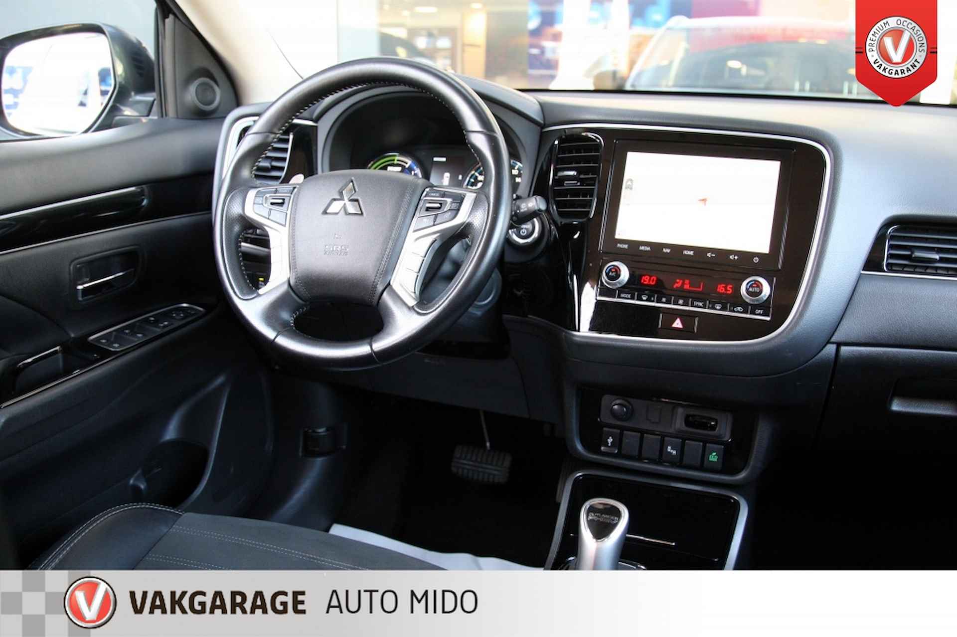 Mitsubishi Outlander 2.4 PHEV Intense 4WD -Adaptieve Cruise Control- -1e eigenaar- - 42/60