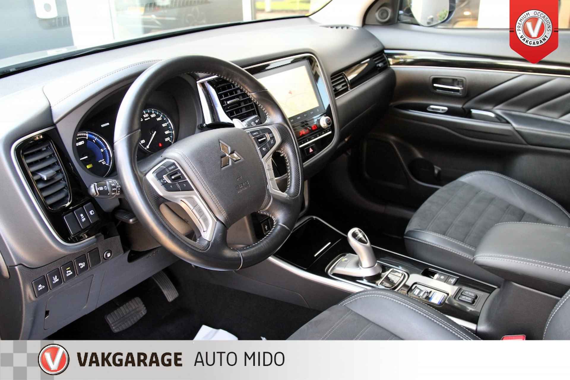 Mitsubishi Outlander 2.4 PHEV Intense 4WD -Adaptieve Cruise Control- -1e eigenaar- - 46/60