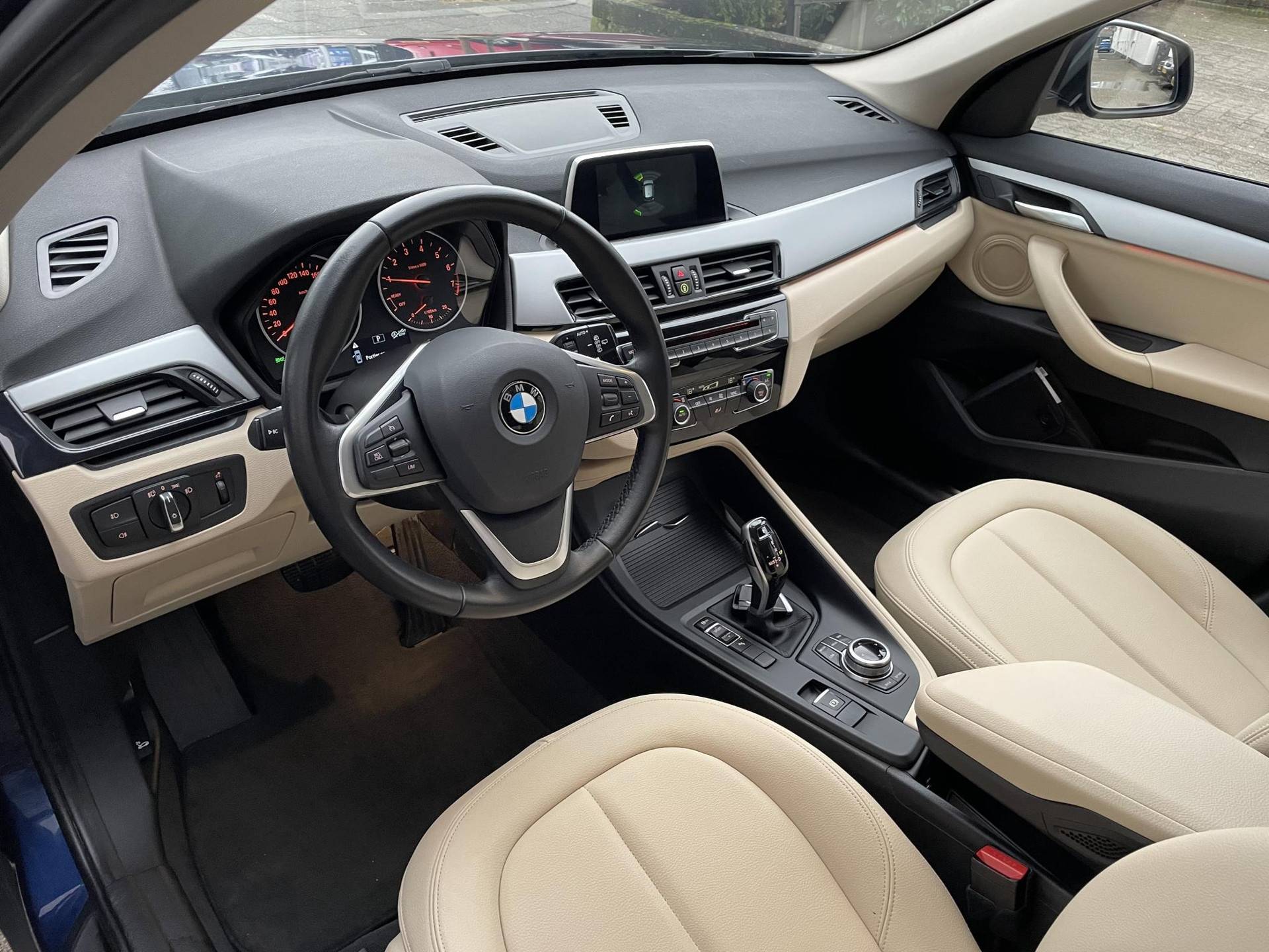 BMW X1 sDrive18i High Executive - 9/19