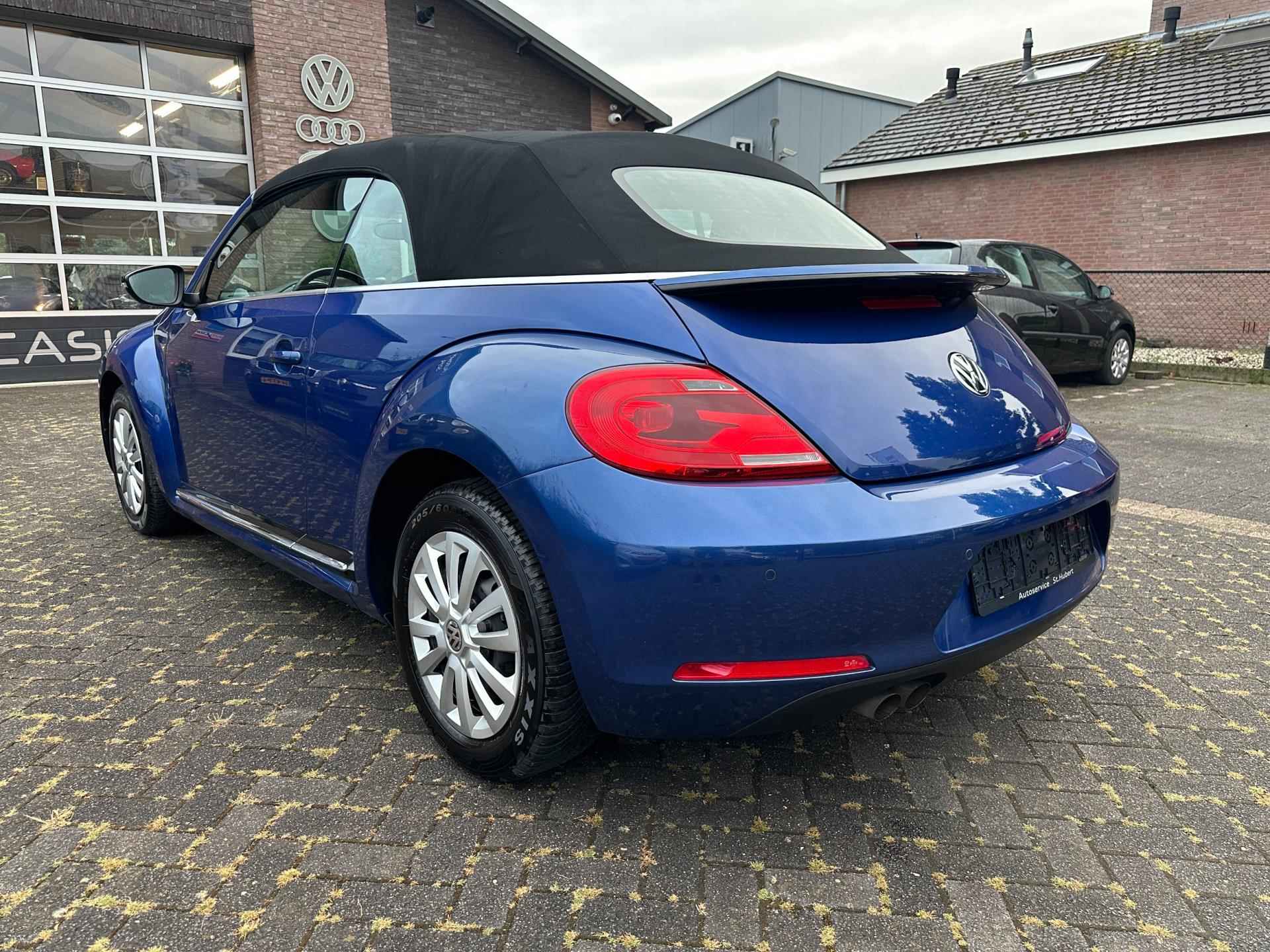 Volkswagen Beetle Cabriolet 1.4 TSI Sport - 16/30