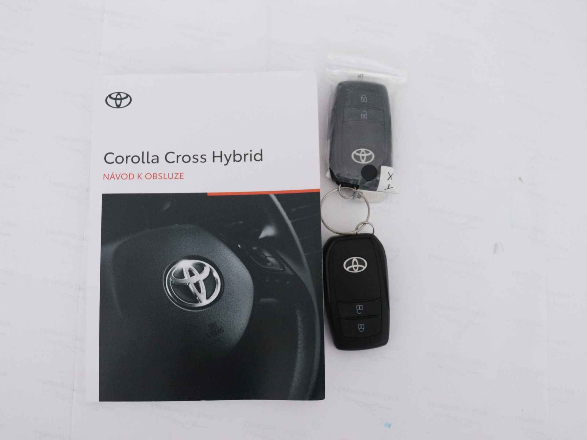 Toyota Corolla Cross 2.0 Hybrid Dynamic AWD Limited | Stoel & Stuurverwarming | Apple Carplay & Android Auto | Parkeercamera | - 14/43