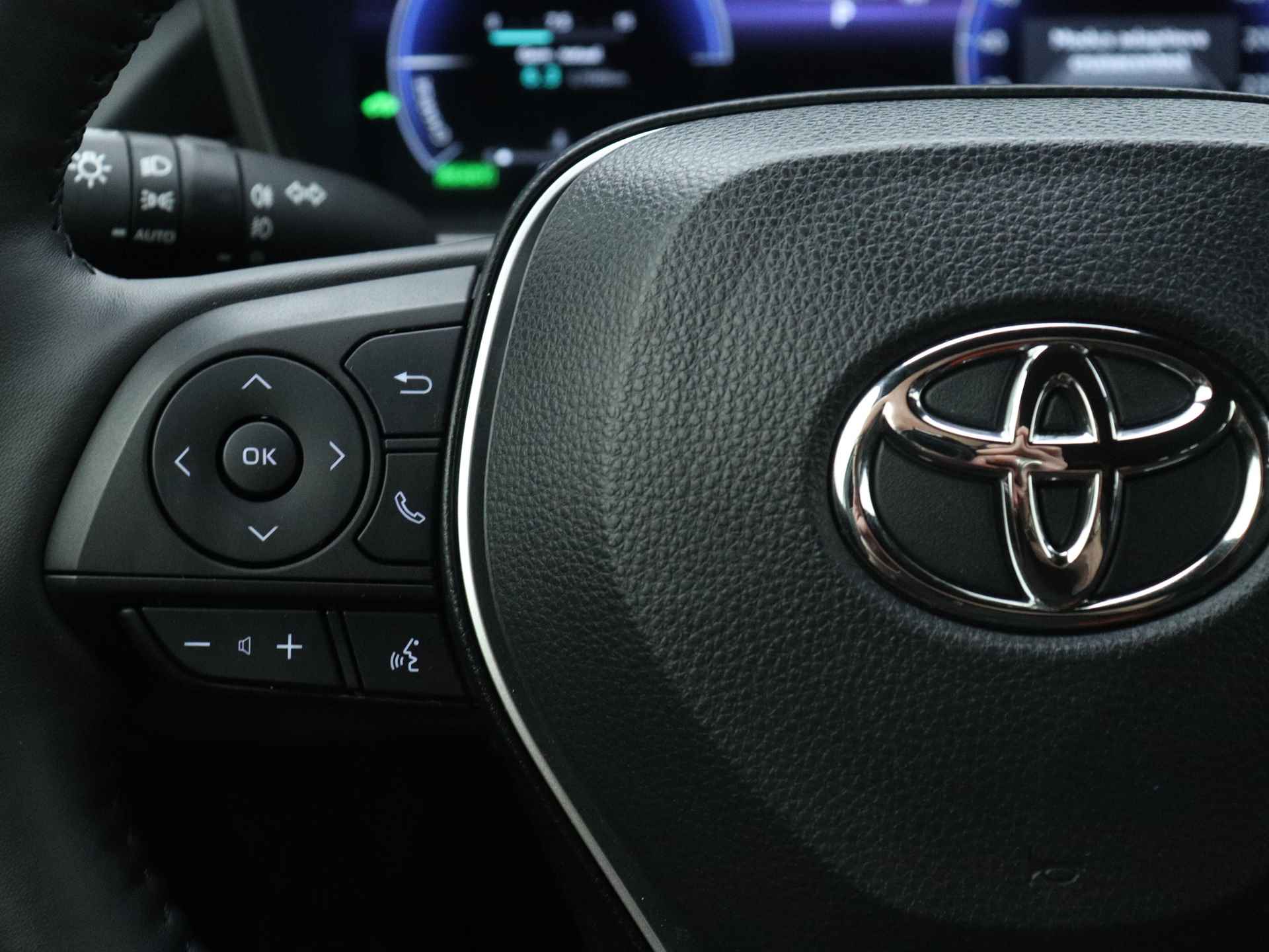 Toyota Corolla Cross 2.0 Hybrid Dynamic AWD Limited | Stoel & Stuurverwarming | Apple Carplay & Android Auto | Parkeercamera | - 22/43