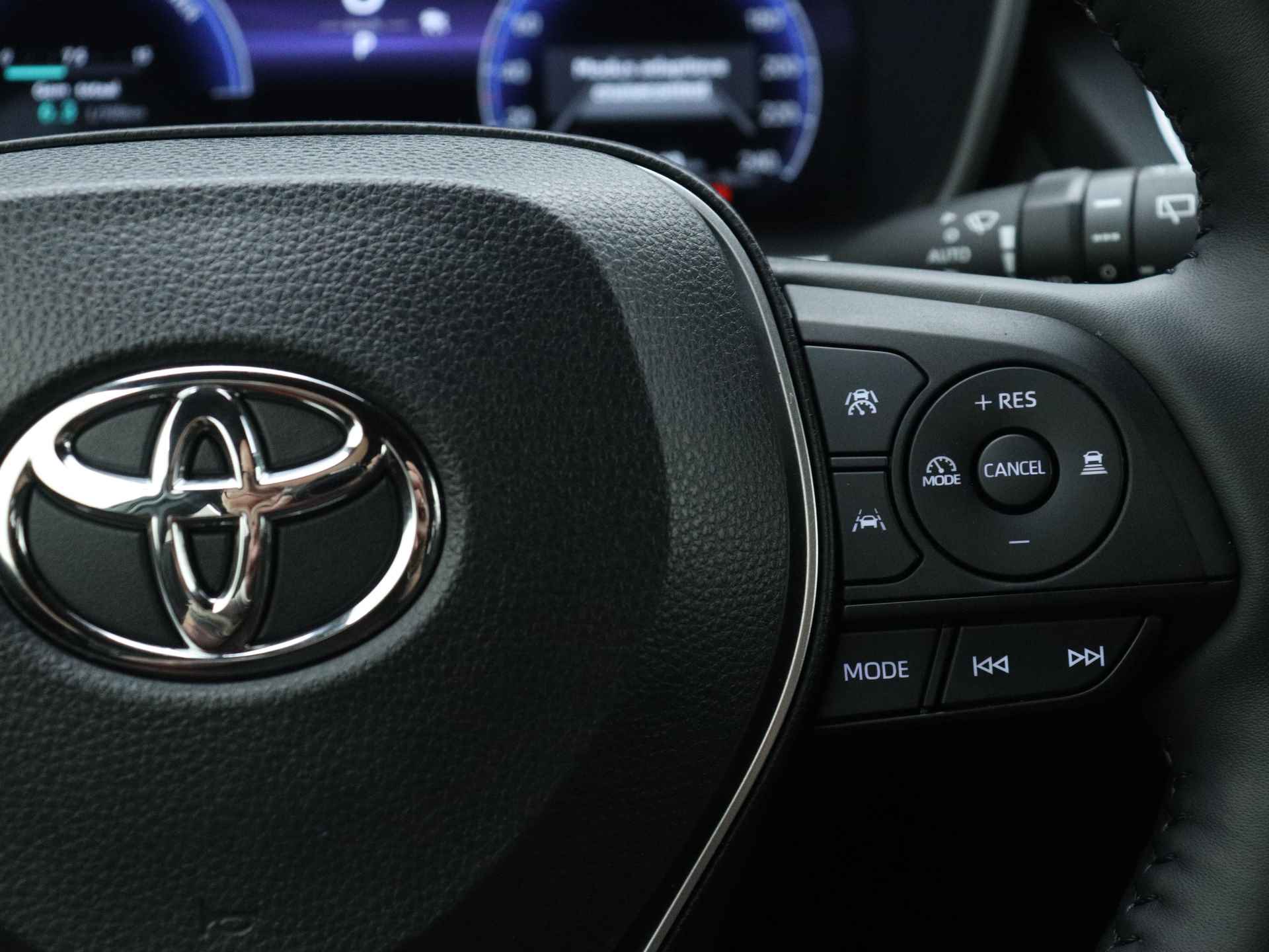Toyota Corolla Cross 2.0 Hybrid Dynamic AWD Limited | Stoel & Stuurverwarming | Apple Carplay & Android Auto | Parkeercamera | - 23/43