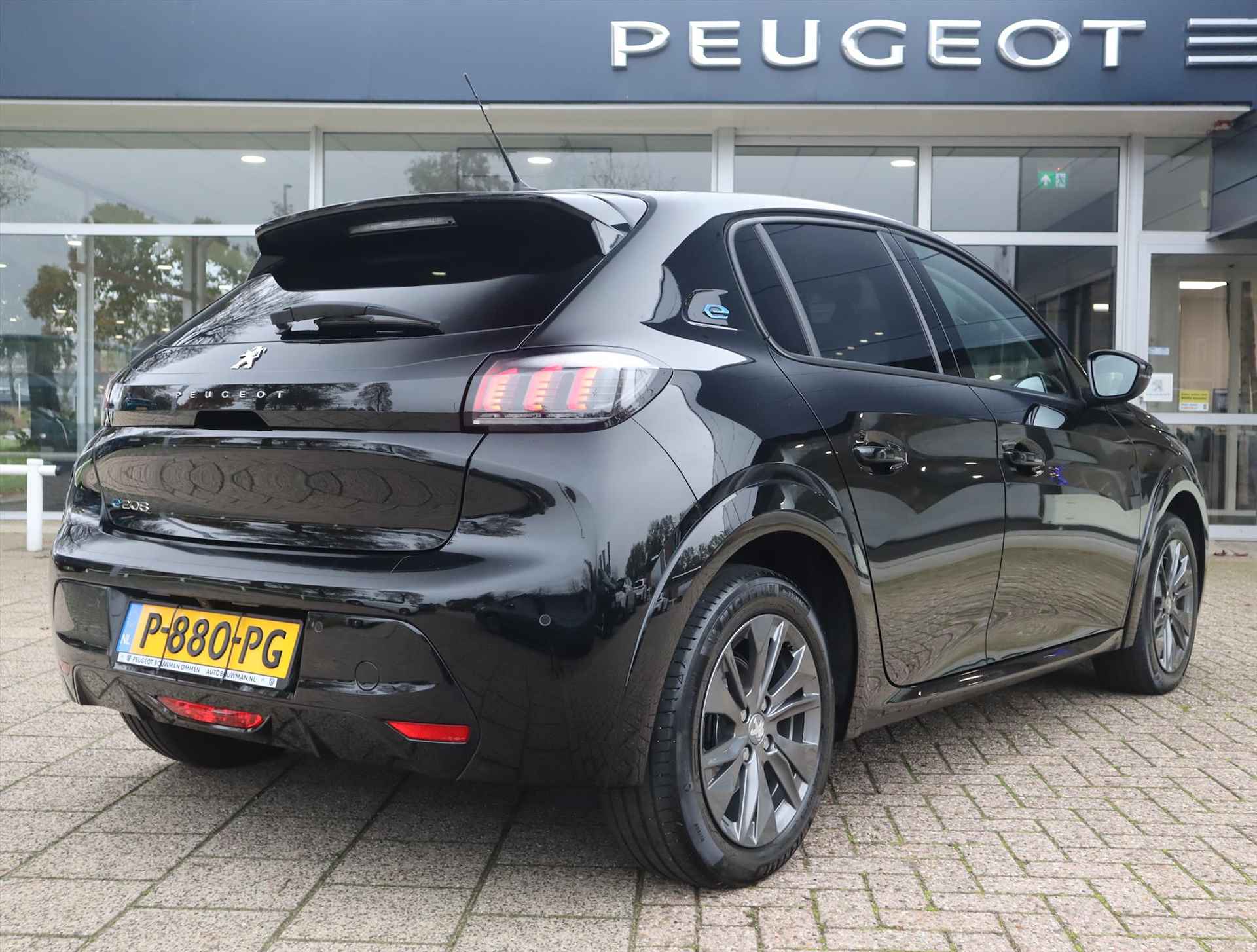 PEUGEOT e-208 Allure Pack EV 50kWh 136pk, Rijklaarprijs, Navigatie Camera Adaptieve cruise control 3-Fase - 4/68