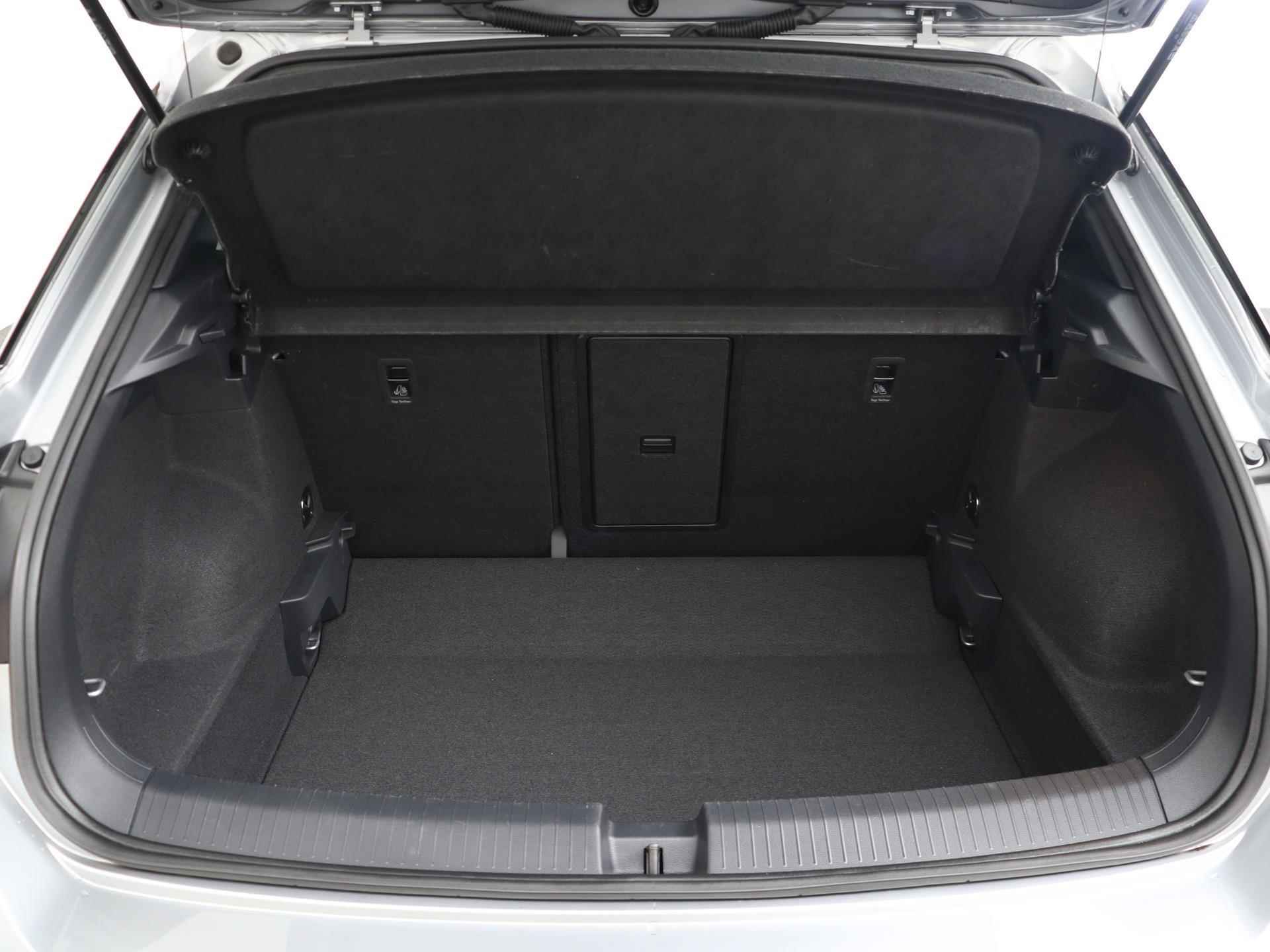 Volkswagen T-Roc 1.5 TSI 150PK DSG R-Line Business | Black Style | Navi | Camera | Stoelverwarming | Apple CarPlay| 19" LM | Virtual Display | - 15/49