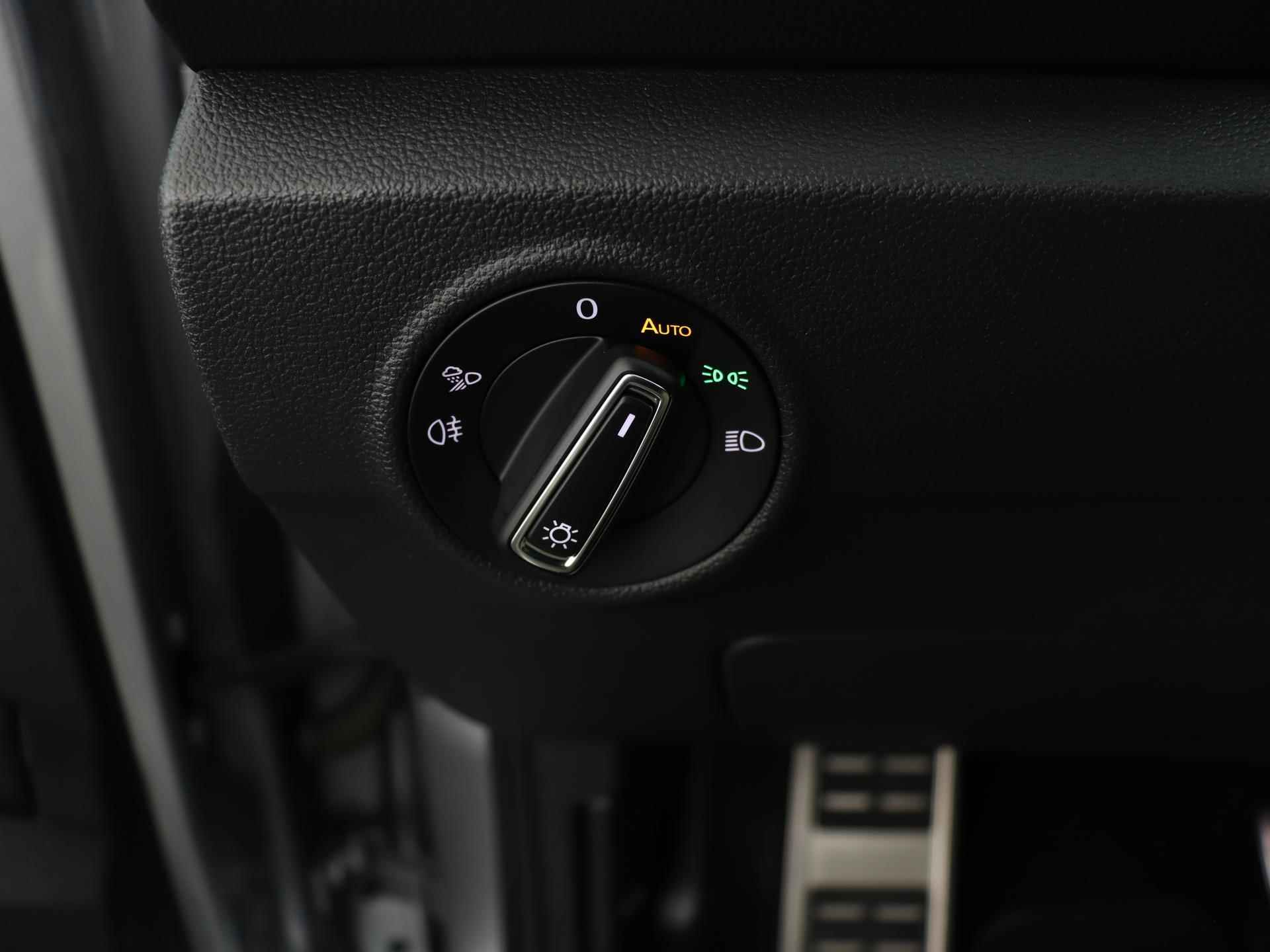 Volkswagen T-Roc 1.5 TSI 150PK DSG R-Line Business | Black Style | Navi | Camera | Stoelverwarming | Apple CarPlay| 19" LM | Virtual Display | - 27/49
