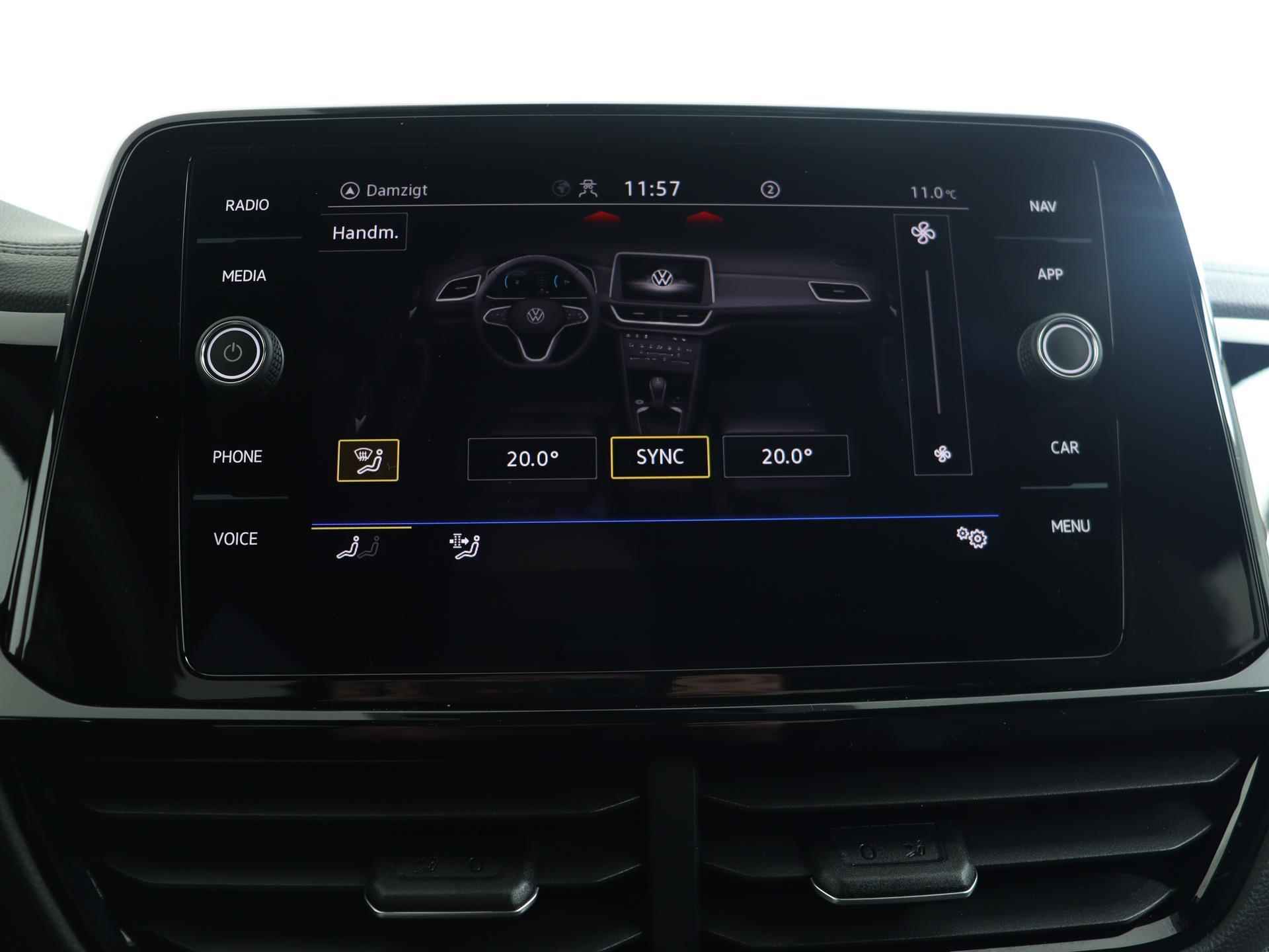 Volkswagen T-Roc 1.5 TSI 150PK DSG R-Line Business | Black Style | Navi | Camera | Stoelverwarming | Apple CarPlay| 19" LM | Virtual Display | - 45/49