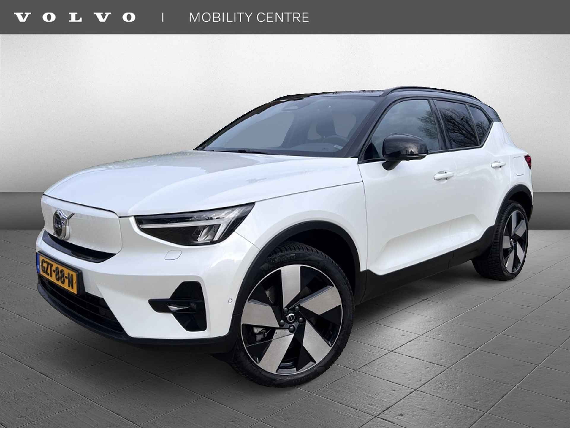 Volvo XC40 Extended Ult. 82 kWh | Schuif-/Kanteldak | Stoelgeheugen |