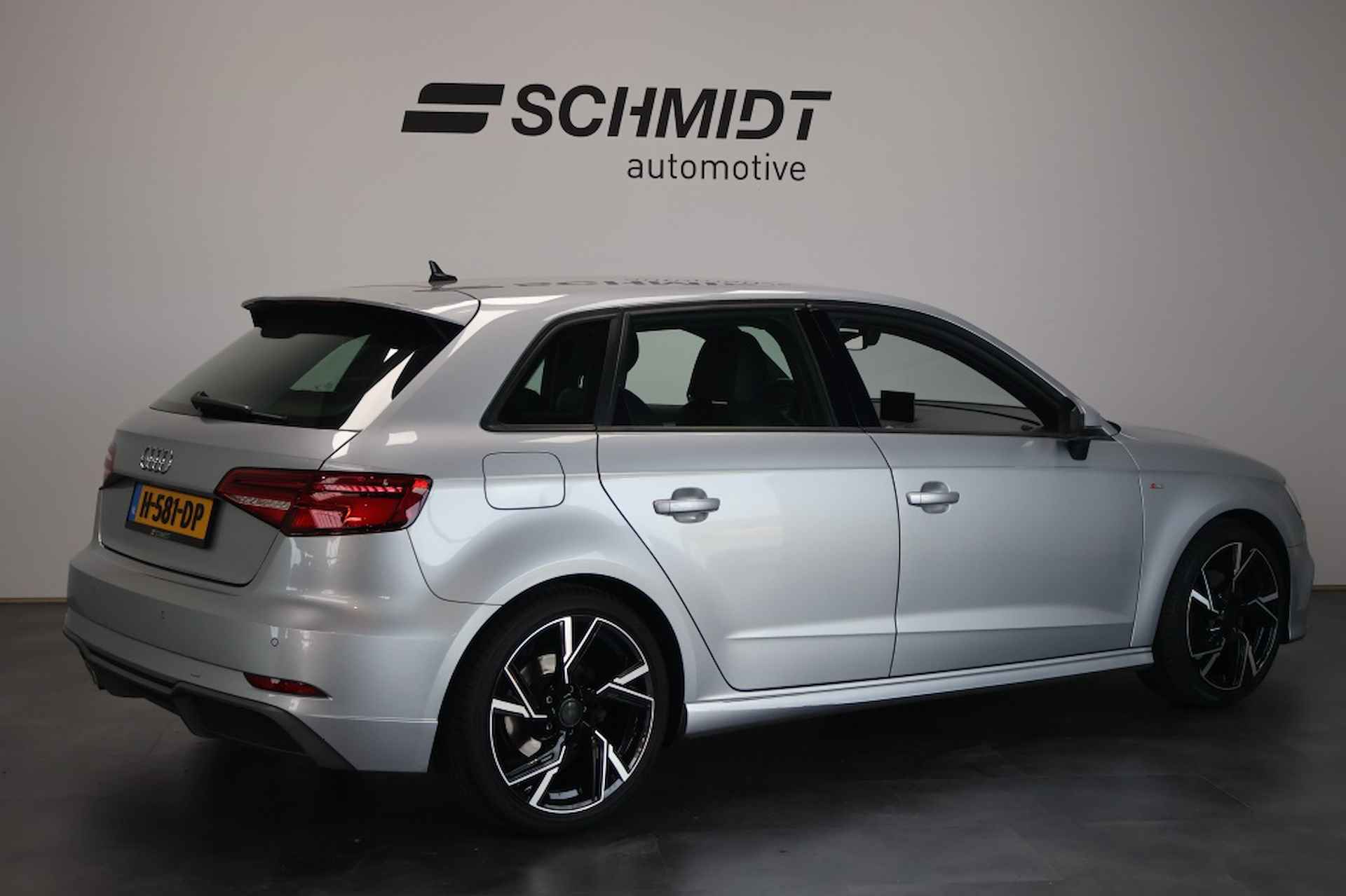 Audi A3 Sportback 35 TFSI S-Line | Carplay | Stoelverwarming - 4/28