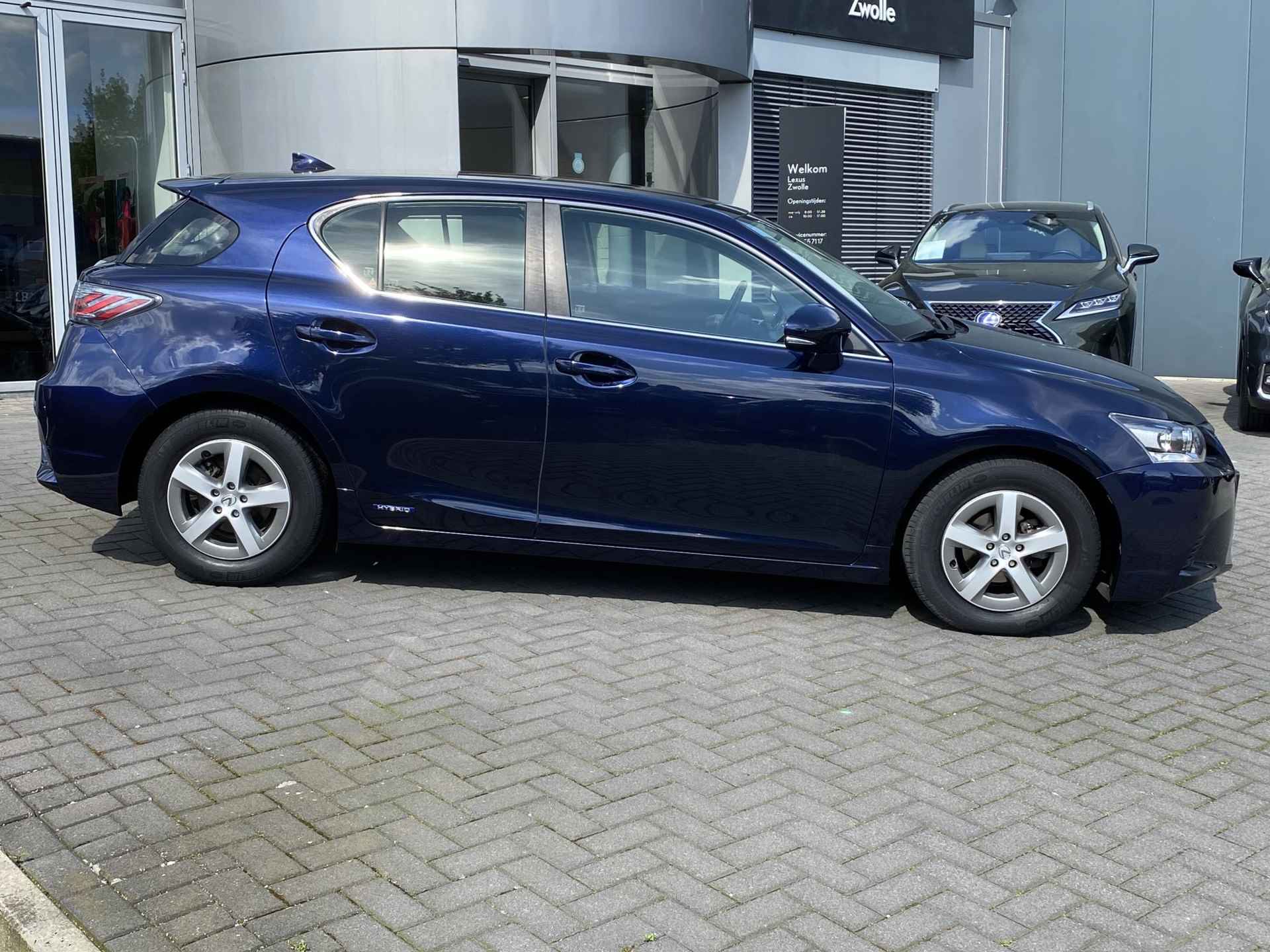 Lexus CT 200h NL-AUTO TREKHAAK CRUISE CAMERA NAVI BLUETOOTH - 2/32