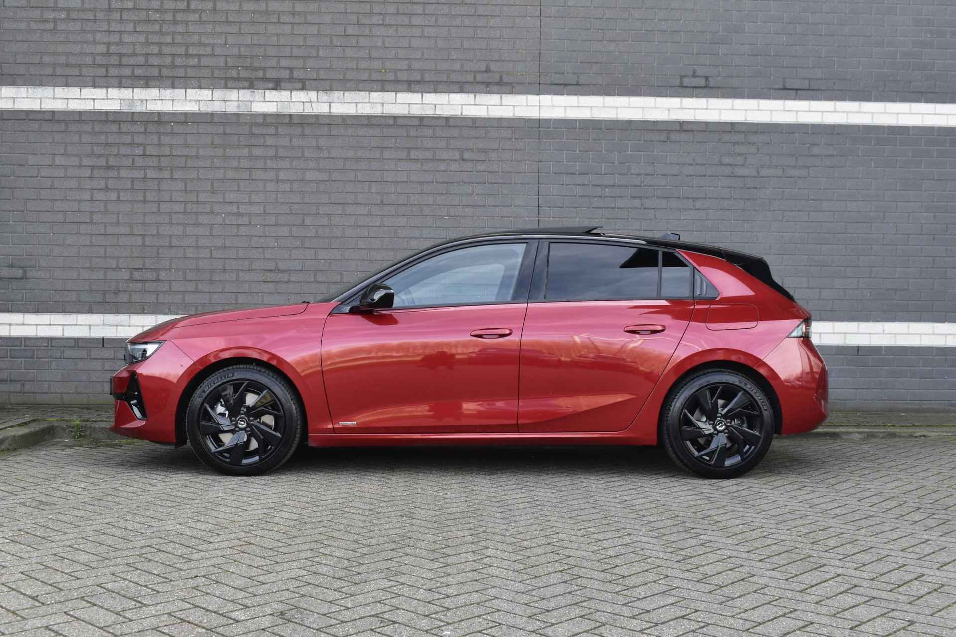 Opel Astra 1.6 Hybrid Level 4 / Ultimate / Panoramadak / 360 Camera / Keyless - 5/55