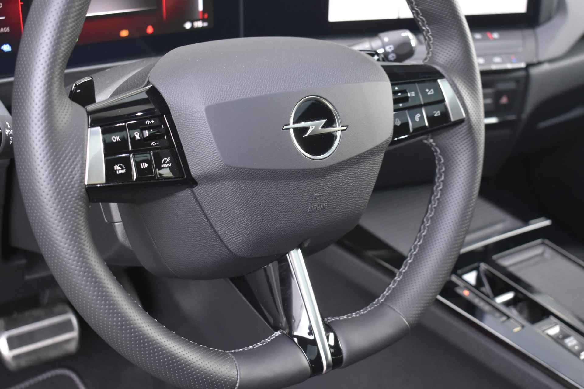 Opel Astra 1.6 Hybrid Level 4 / Ultimate / Panoramadak / 360 Camera / Keyless - 10/55