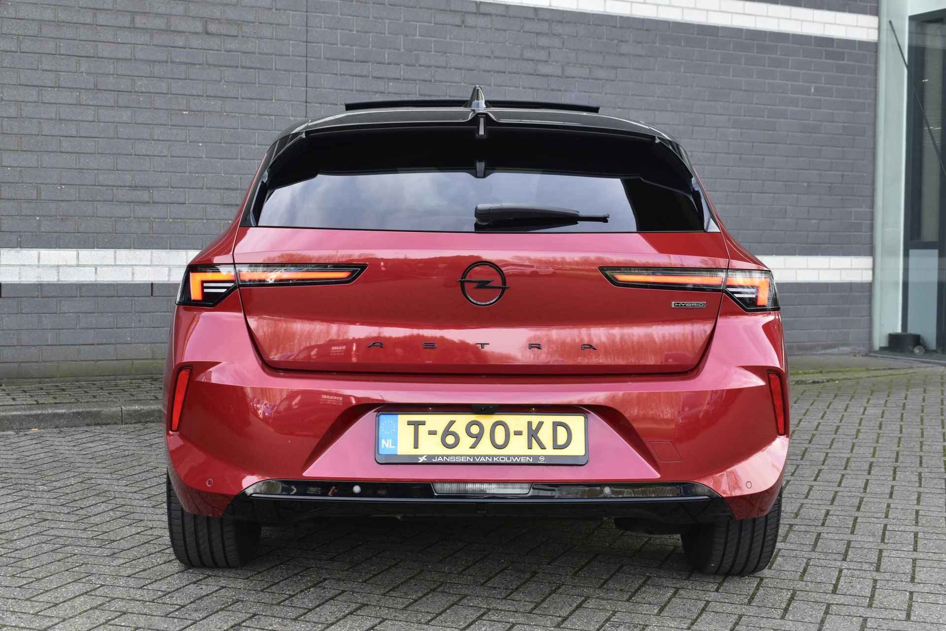 Opel Astra 1.6 Hybrid Level 4 / Ultimate / Panoramadak / 360 Camera / Keyless - 12/55