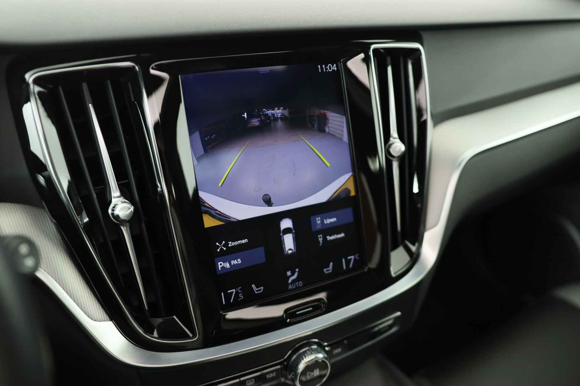 Volvo V60 2.0 T5 R-Design | Dealer Onderhouden! | Open Dak | Trekhaak | Harman/Kardon | Leder | LED | Keyless | Memory Zetels | Clima | Na - 8/35