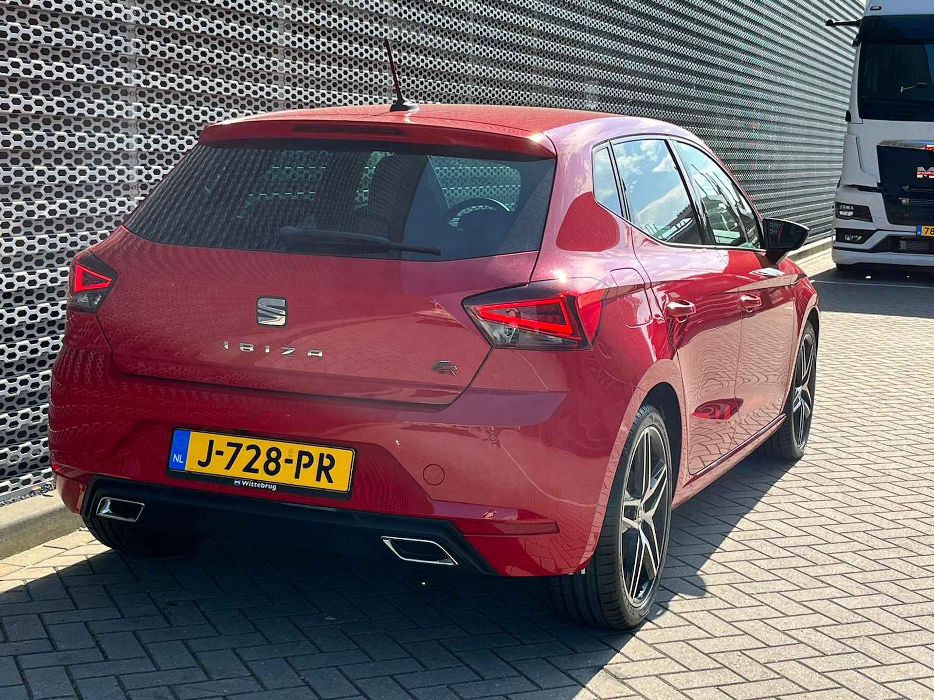 SEAT Ibiza 1.0 TSI FR Limited Edition / 18" LMV / Achteruitrijcamera / Stoelverwarming / Digitale Cockpit / LED ** - 8/33