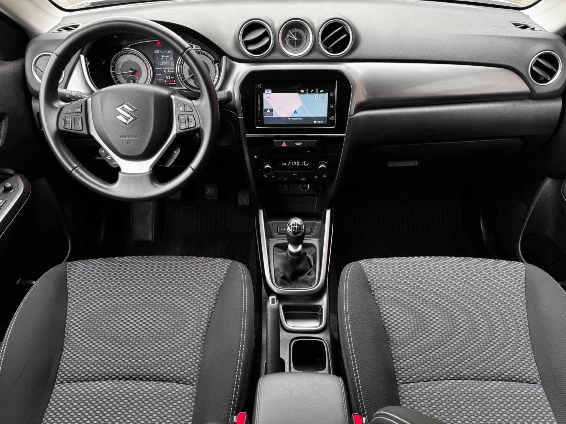 Suzuki Vitara 1.4 Boosterjet Select Smart Hybrid / 130 PK / Navigatie + Camera / Adaptive Cruise / Climate / Stoelverwarming - 4/47