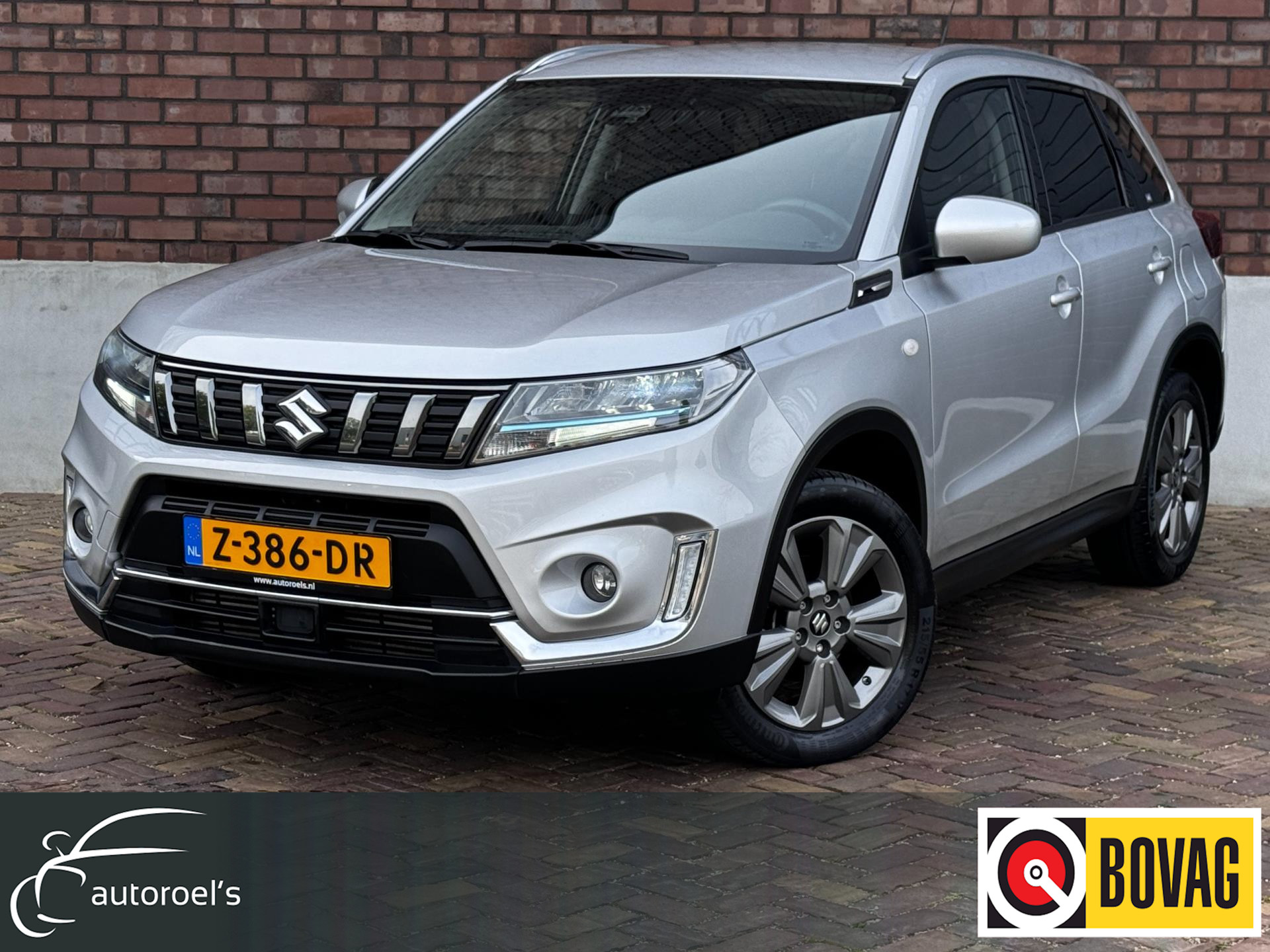 Suzuki Vitara 1.4 Boosterjet Select Smart Hybrid / 130 PK / Navigatie + Camera / Adaptive Cruise / Climate / Stoelverwarming