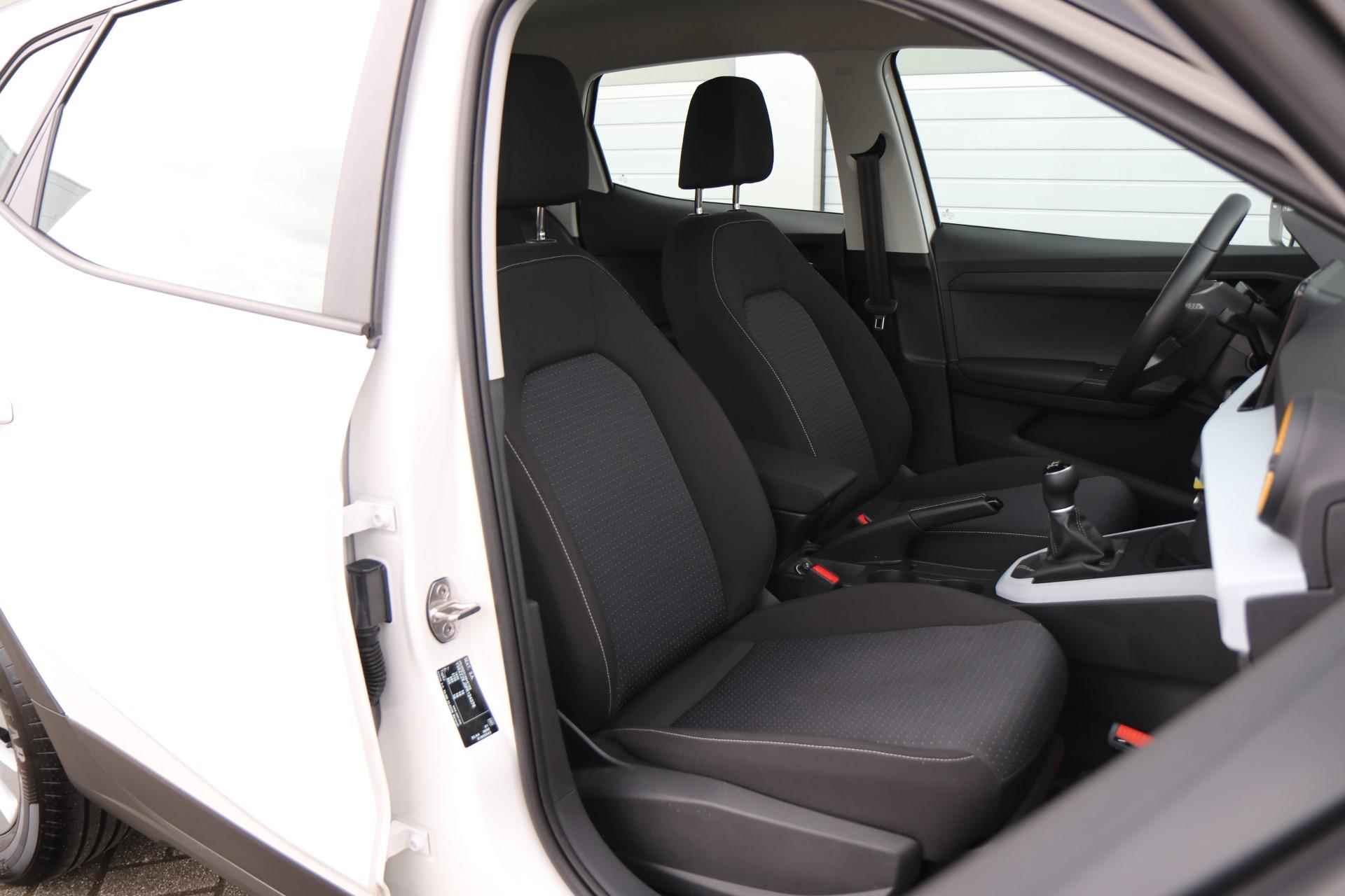 SEAT Arona 1.0 TSI 110pk Style | Navigatie | Clima | Parkeersensoren Achter - 13/42