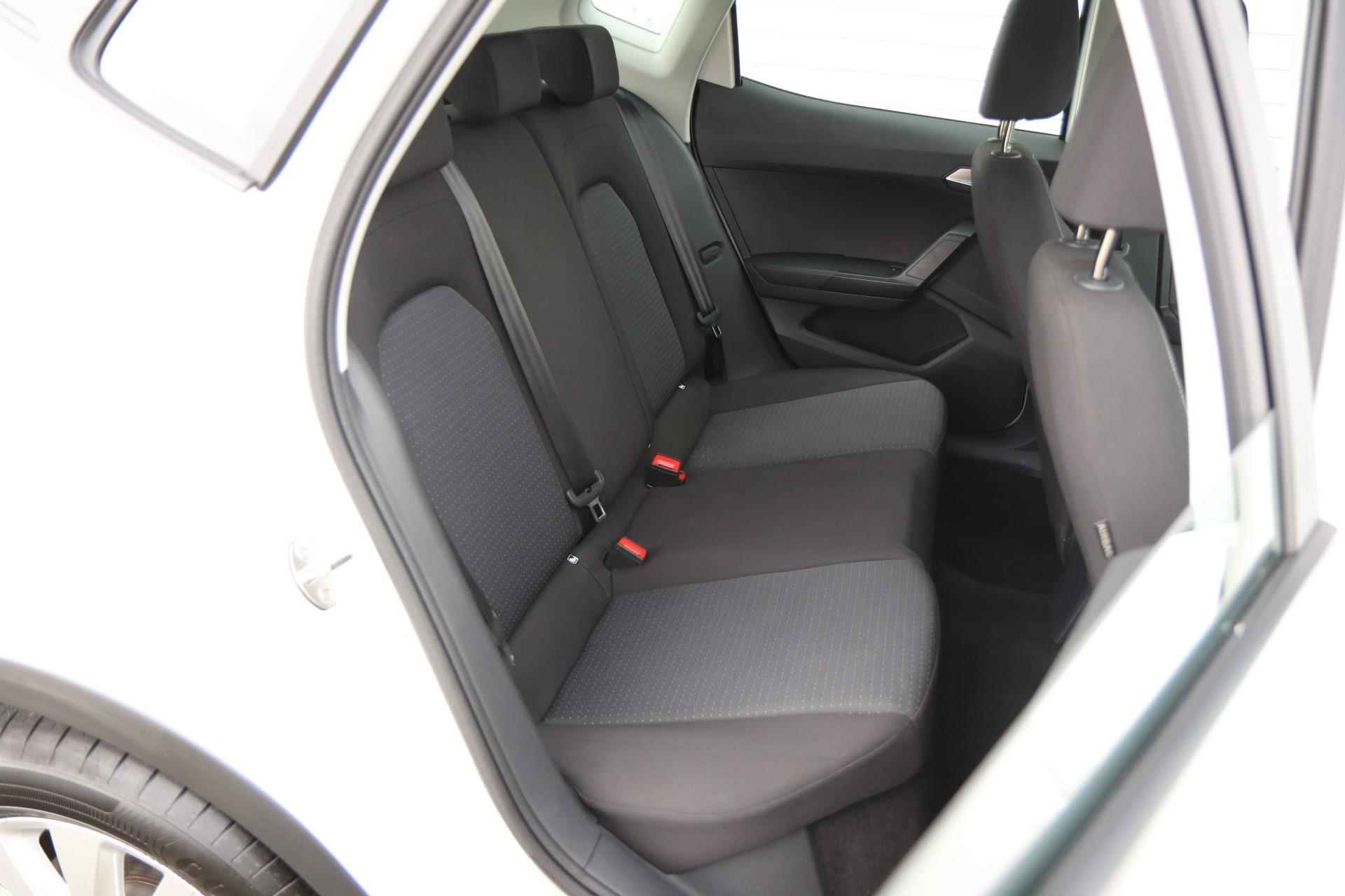 SEAT Arona 1.0 TSI 110pk Style | Navigatie | Clima | Parkeersensoren Achter - 14/42