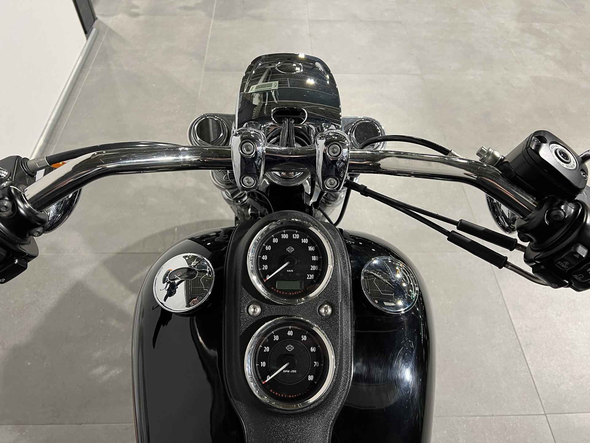 Harley-Davidson LOW RIDER - 6/8