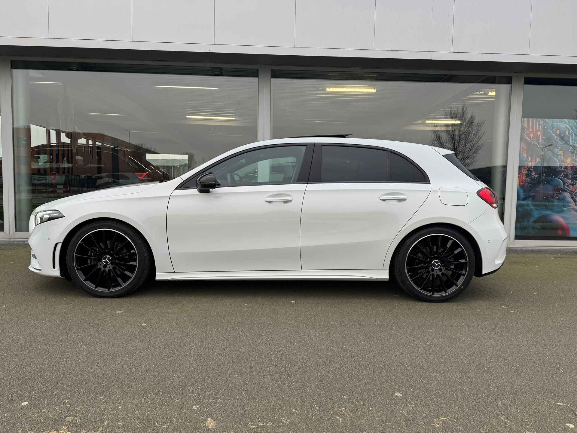 Mercedes-Benz A-klasse 200 Business Solution AMG night-pakket automaat , panorama dak - 4/30