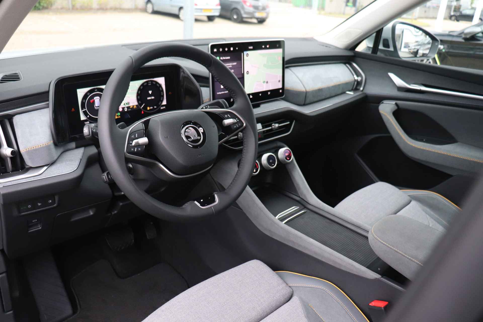 Škoda Kodiaq 1.5 TSI MHEV Business Edition | Elektrische achterklep | Elektrische bestuurdersstoel | Stoelverwarming | Achteruitrijcamera - 6/38