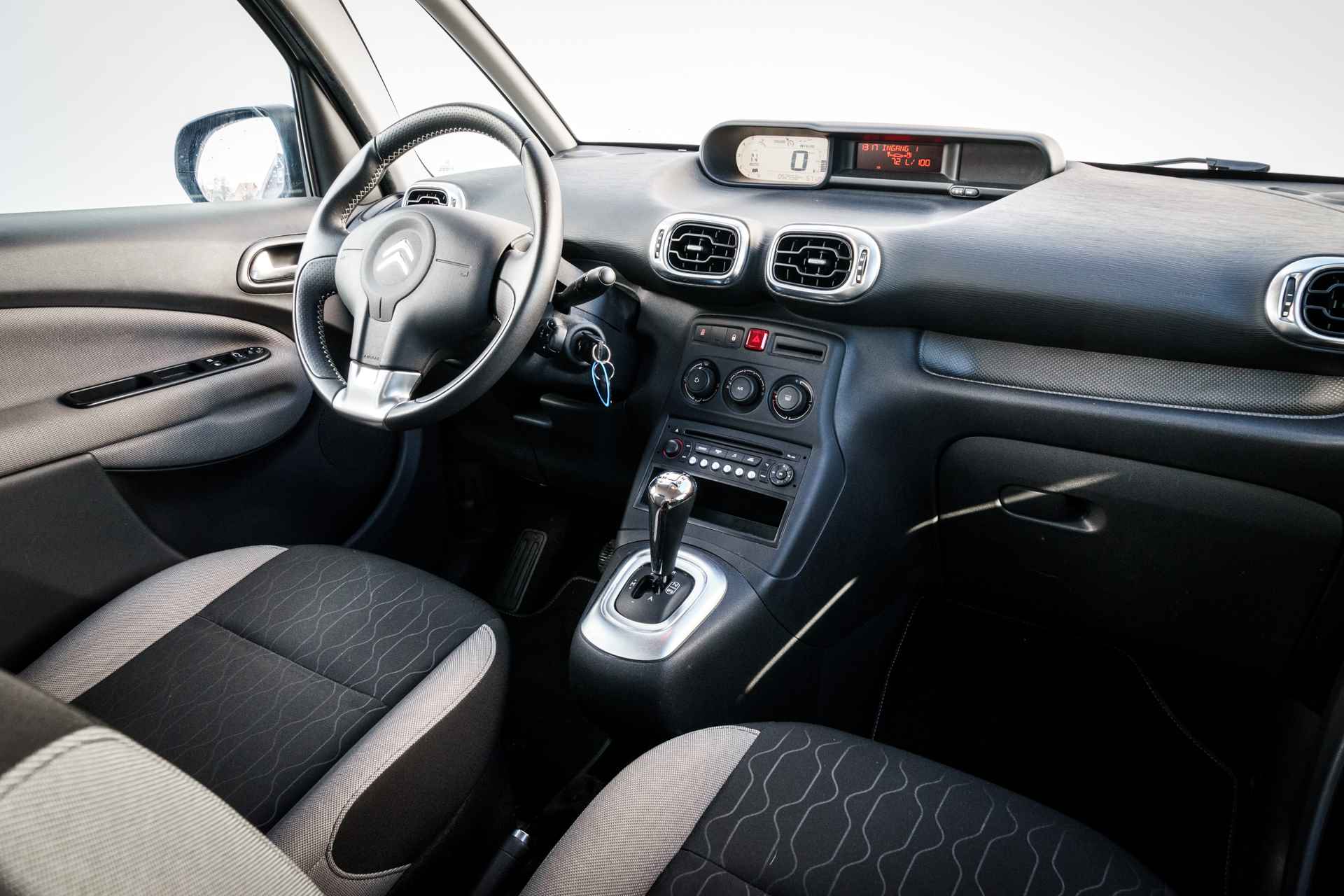 Citroën C3 Picasso 1.6 VTi 120 Pk Automaat Tendance | 52.558 Km | Trekhaak | Airco | Cruise Control - 4/8