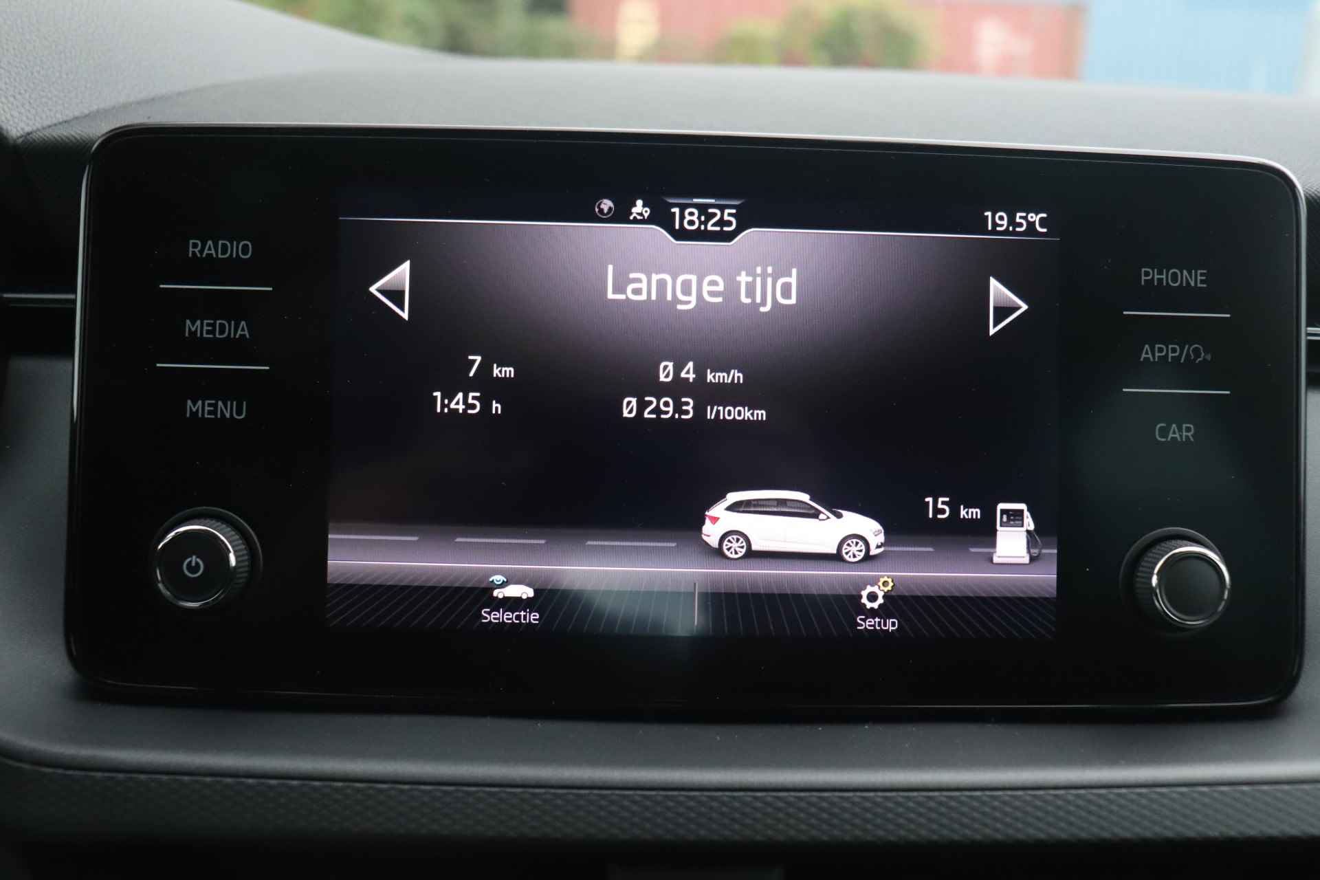 Škoda Scala 1.0 TSI 110pk DSG Automaat Ambition | Sunset | Parkeersensoren achter | Apple carplay & Android auto | Cruise control | - 25/28