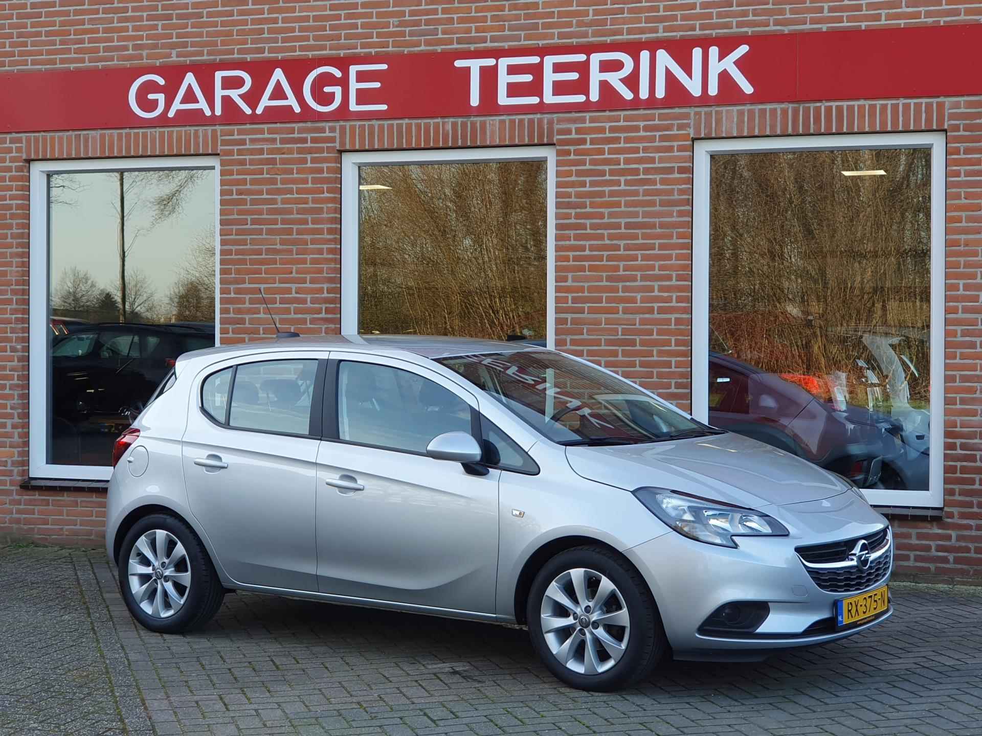 Opel Corsa 1.4 Favourite 90PK 5drs airco, cruise, navi, pdc, lmv, bluetooth, carplay RIJKLAAR - 3/19