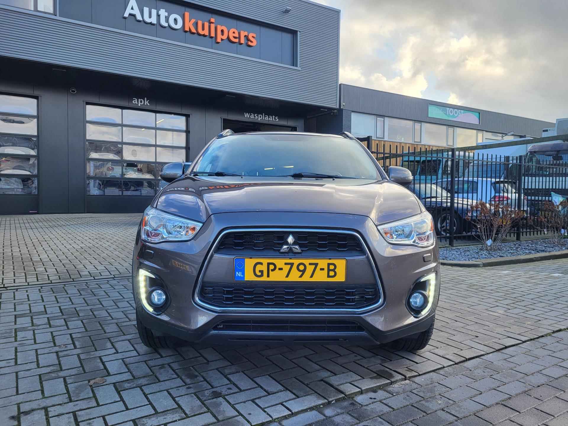 Mitsubishi ASX 1.6 Cleartec Instyle | Met panoramadak, camera, navigatie, elektrische stoelen en cruise control - 14/39